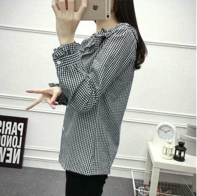 เสื้อเชิ๊ตแขนยาว ปลายแขนจีบมีกระดุม 1เม็ด คอกระเซ้า ตามแบบ