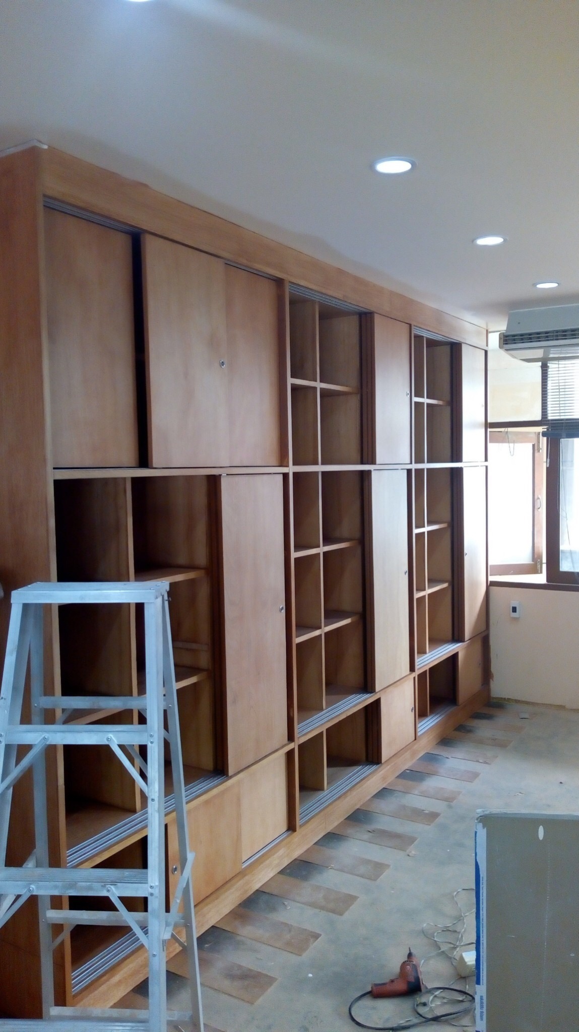 งานปรับปรุง กองทัพเรือ หน่วยโยธาทหารเรือ (กพ.ชย.ทร.).