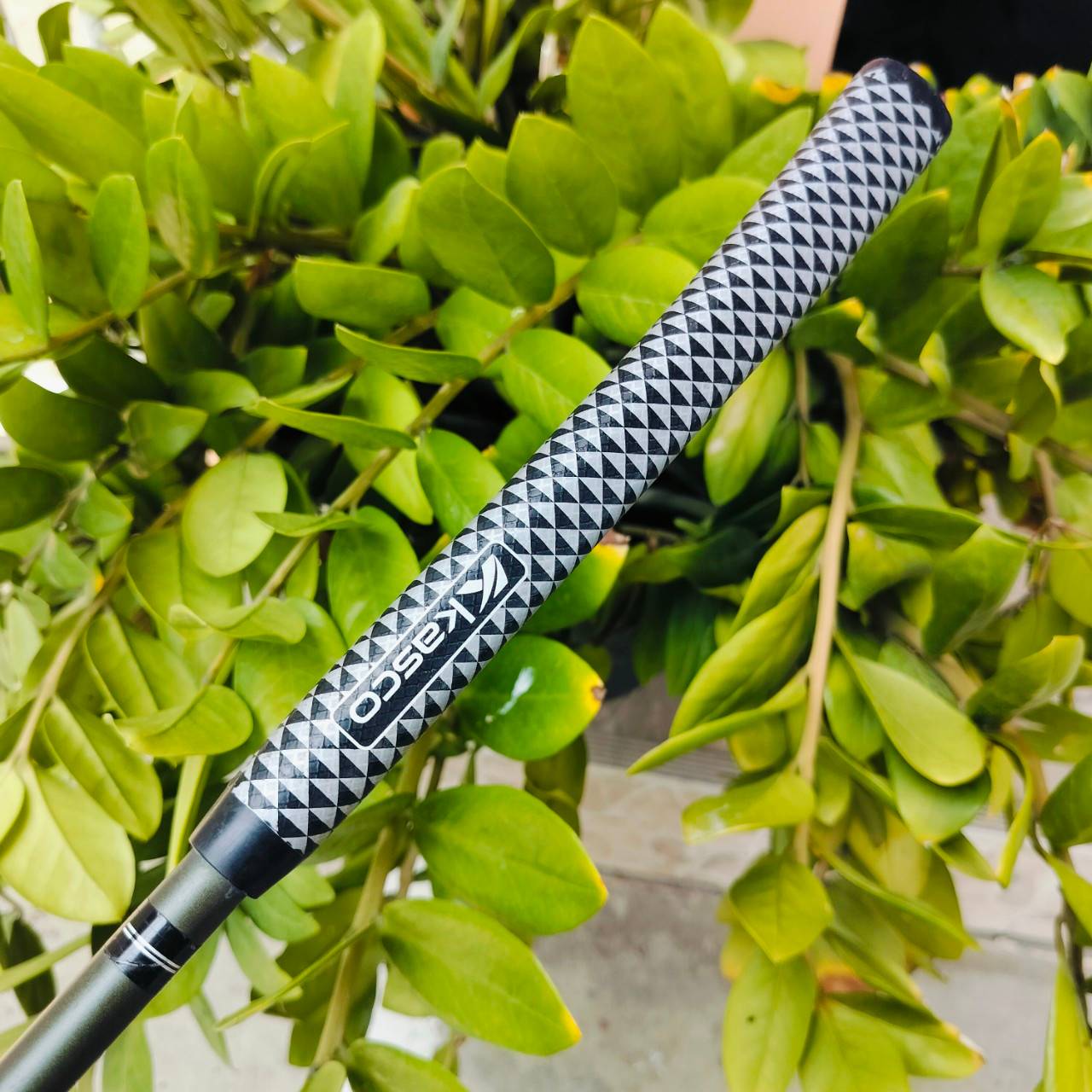 PUTTER NIKE IC2010 ยาว 34 นิ้ว บล๊านซ์มากๆ มีถ่วงทังสเตนสองข้าง หน้าสัมผัส MILLED เพื่อให้ลูกกอล์ฟ หมุนเร็วที่สุด เกาะไลน์ขั้นเทพ ไม้กอล์ฟพรีเมี่ยมมือสอง ของแท้ By NakaraLuxurious