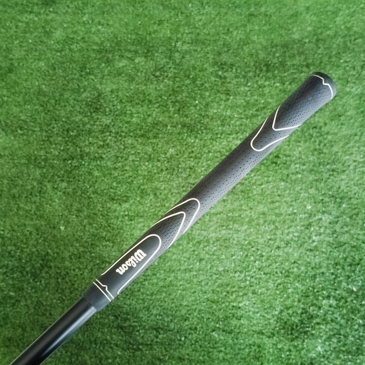 U4 WILSON HYPER SPEED ชดเชยความผิดพลาดสูงมากๆ ค่า M.O.I.สูงสุดๆ ตีตรงมาก ตีโดนง่าย และได้ระยะดีมาก ไม้กอล์ฟพรีเมี่ยมมือสอง ของแท้ By NakaraLuxurious