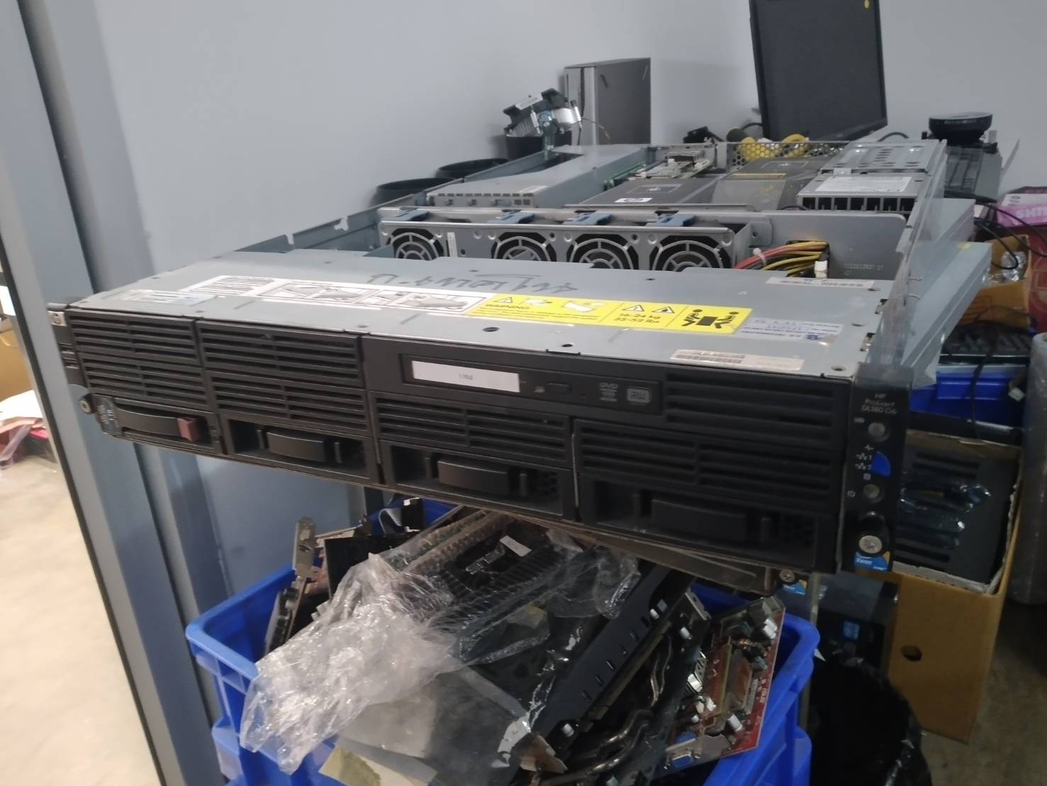 HP Dl 180 G6 มาพร้อม windows แท้ 2018r2