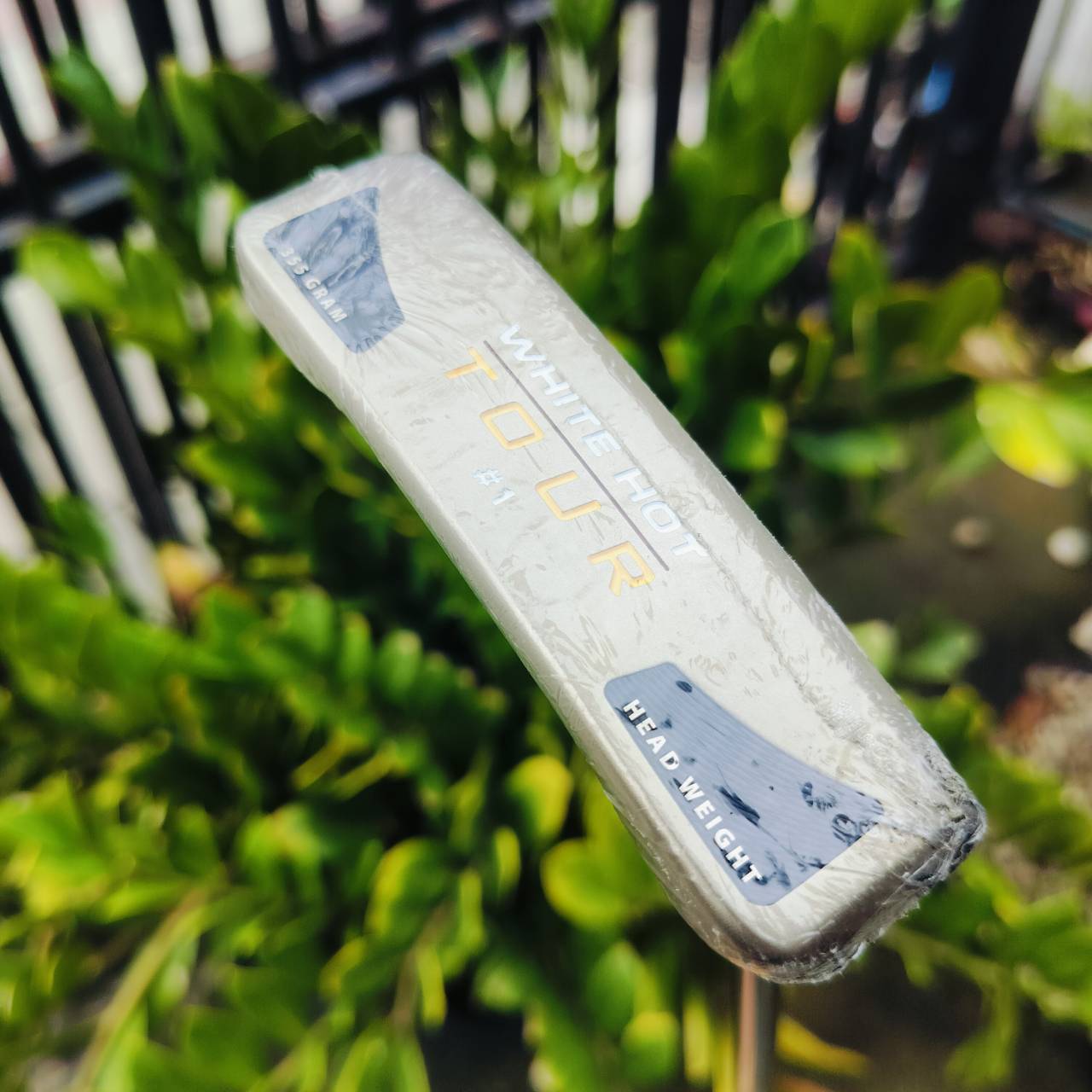 PUTTER ODYSSEY WHITE HOT TOUR #1 ของใหม่มือหนึ่ง ลดล้างสต๊อค!!! ยาว 34 นิ้ว เบอร์ 1 ทรงมาตรฐาน สตูดิโอ น้ำหนักดีมากๆ ไม้กอล์ฟพรีเมี่ยมญี่ปุ่นมือสอง ของแท้ By NakaraLuxurious