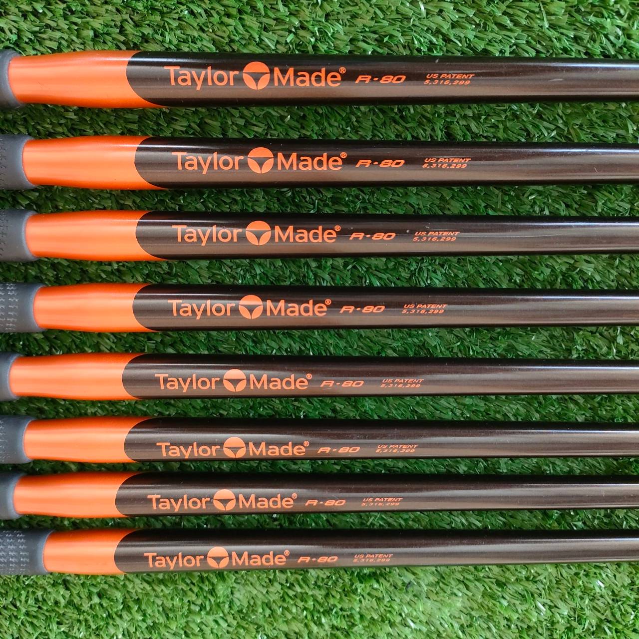 ชุดเหล็ก TAYLORMADE FIRESOLE TITANIUM มีเหล็ก 4-9 เเละ PW SW ก้าน TAYLORMADE FLEX R