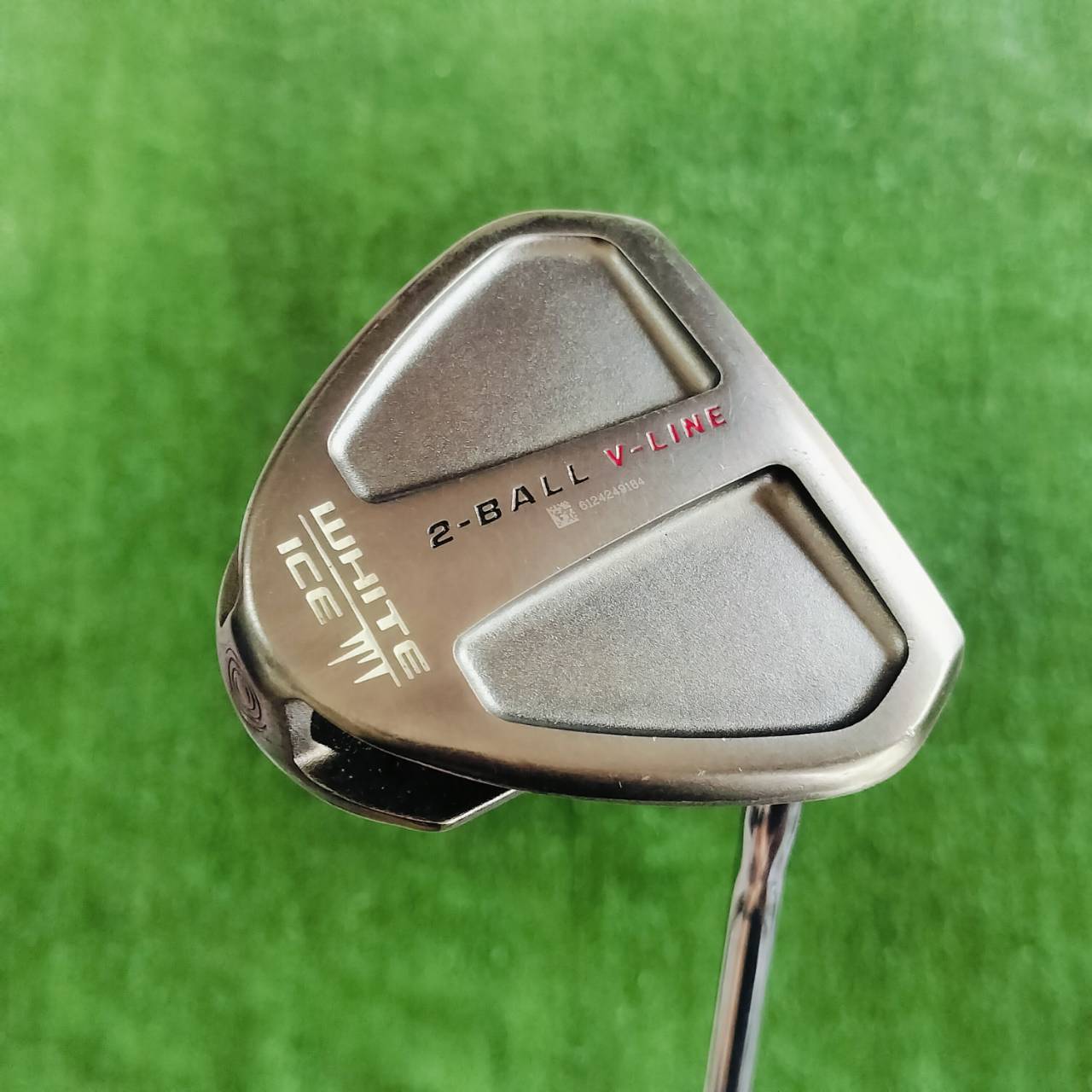 🔥 ลดล้างสต๊อค พลาดไม่ได้ 🔥 🏌️ PUTTER ODYSSEY 2-BALL V-LINE WHITE ICE ความยาว 34 นิ้ว เป็นรุ่นที่นิยมมาก ไม้กอล์ฟพรีเมี่ยมมือสอง ของแท้ By NakaraLuxurious