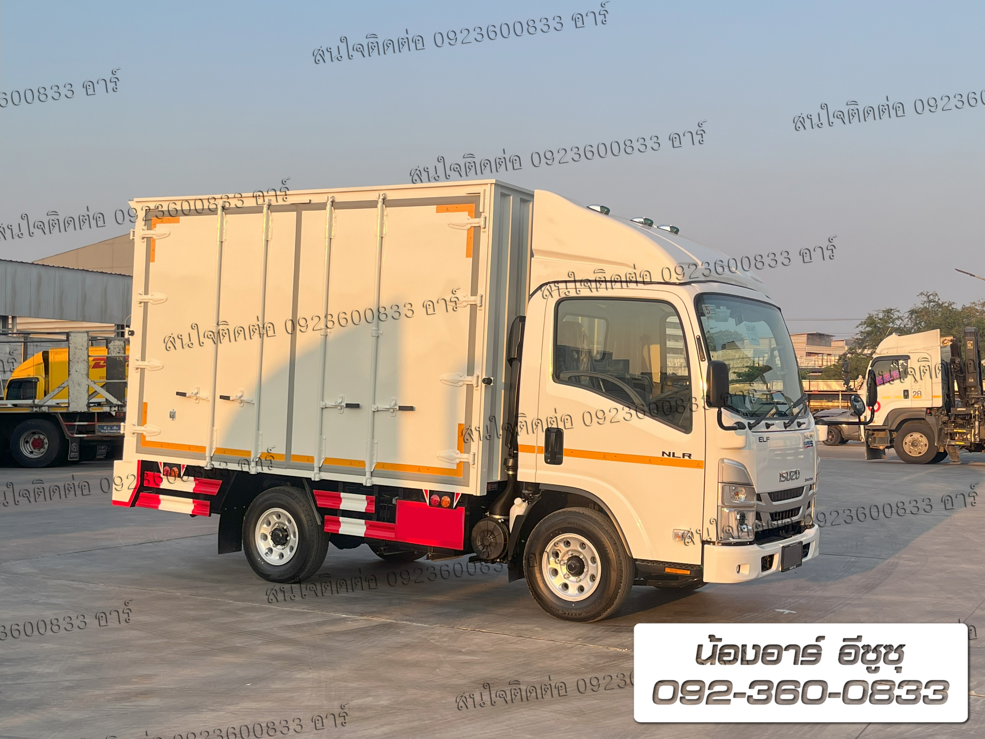 4 ล้อ ISUZU NLR Euro5 Max ตู้ 6 บาน เปิดรอบคัน
