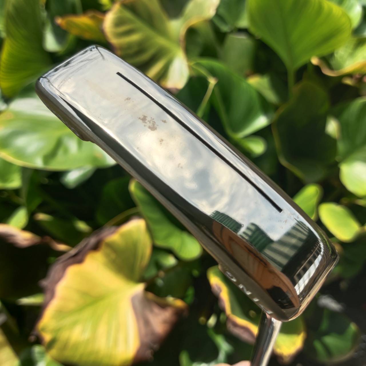 Putter จาก PING CUSHIN ทำจาก ทองเหลือแท้ (Solid Brass) ให้ทั้งน้ำหนักพอดี ฟีลลิ่งแน่น นุ่มมือ