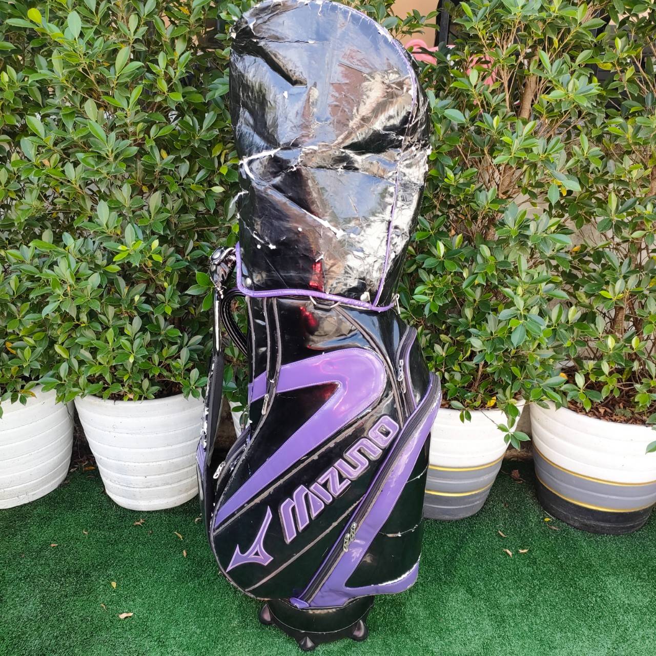 ถุงกอล์ฟ MIZUNO มือสอง ** มีตำหนิถุงลอก หนัก เเละเเป๊กหลุด2จุด **