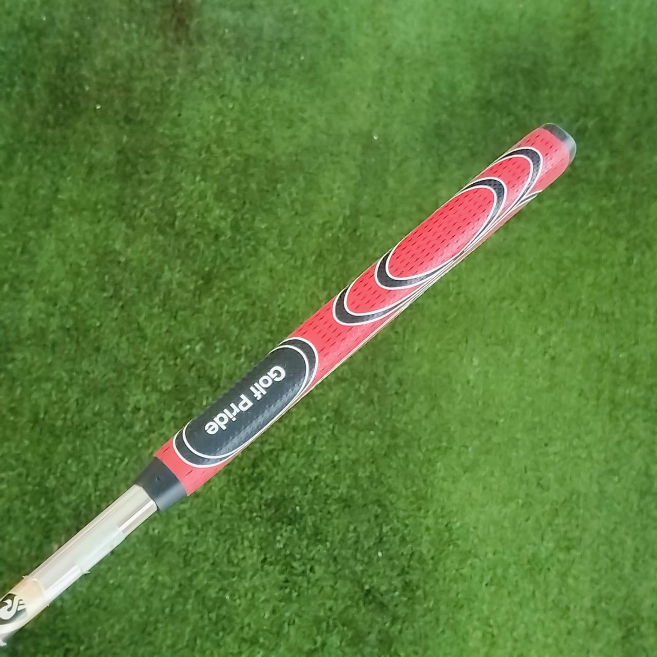 PUTTER TAYLORMADE ROSSA SUZUKA ความยาว 34 นิ้ว ตัว SUZUKA ดีมากๆ ทั้งวัสดุ ที่สุดพรีเมี่ยม ไม้กอล์ฟพรีเมี่ยมมือสอง ของแท้ By NakaraLuxurious