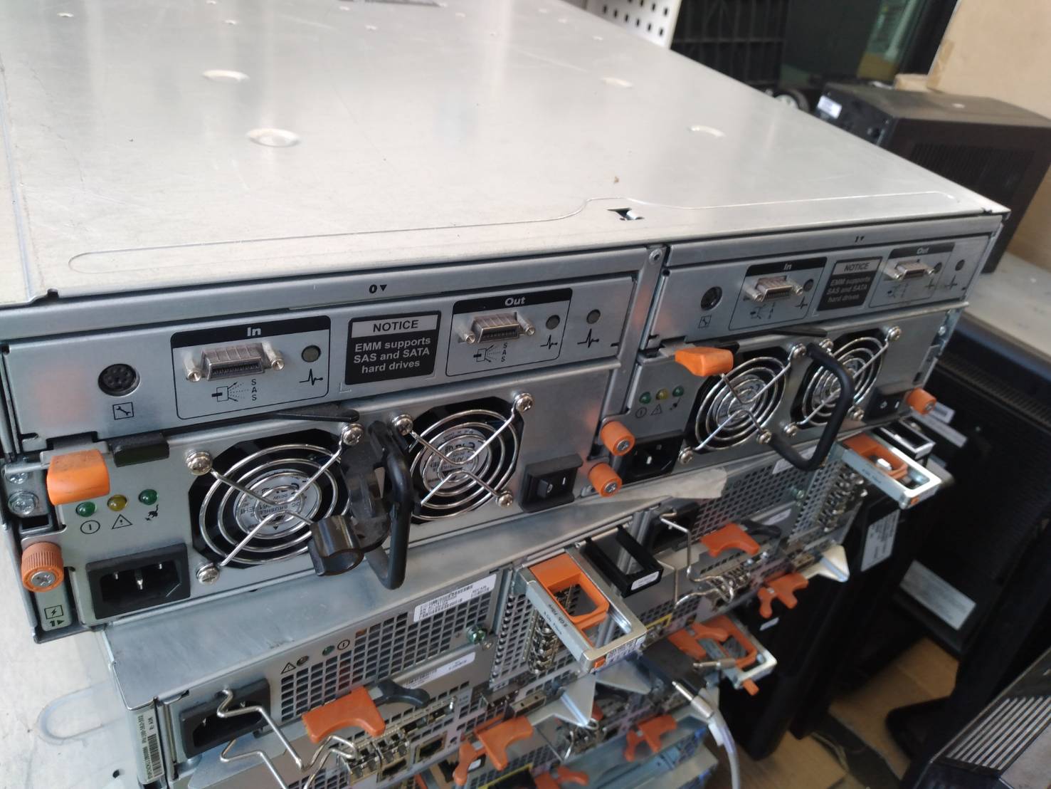 Dell PowerVault MD1000 DAS Storage Dual SAS