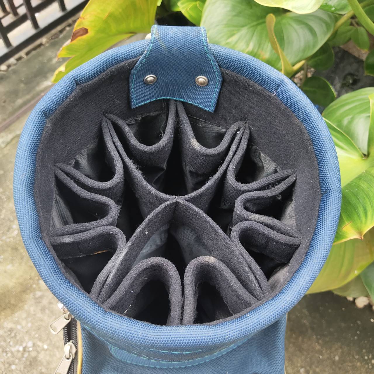 ถุงกอล์ฟ GRAHAM หรูจัด ผู้ดีอังกฤษ ช่องใส่ไม้แบบ 14 ช่องเรียงสวยจัดๆ ไม่เหมือนใคร น่าใช้มาก