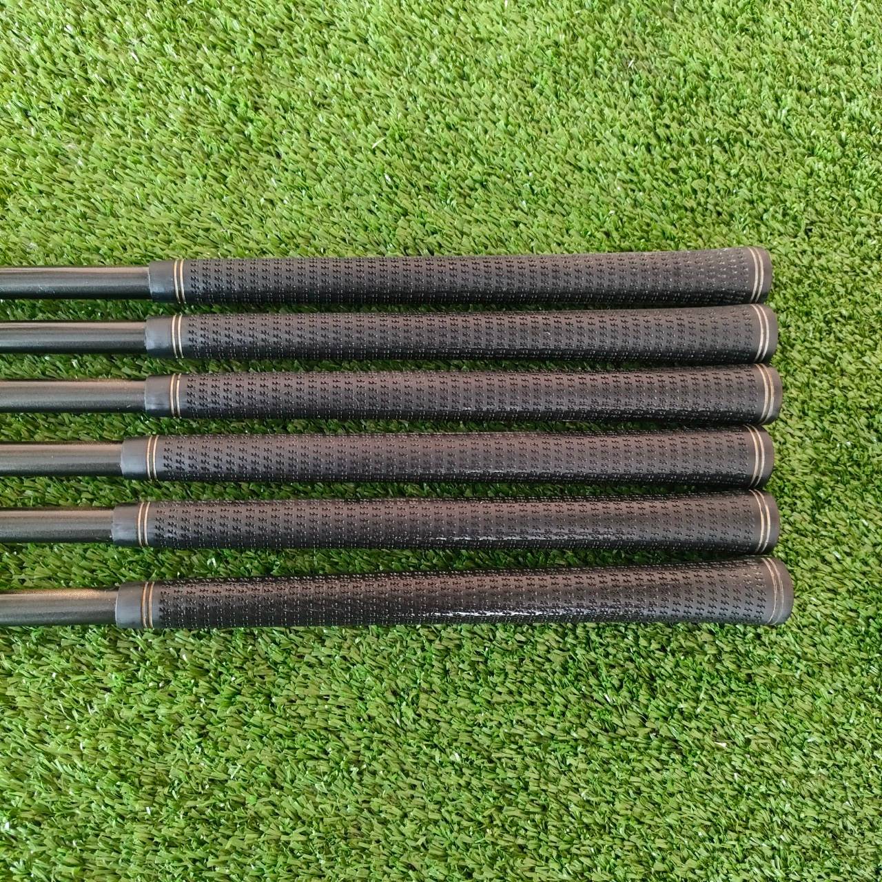 ชุดเหล็ก KING COBRA GRAVITY BACK มีเหล็ก 3,4,6,8,9 เเละ P ** ขาดเหล็ก5 เเละ 7** ก้าน COBRA FLEX R เหล็กตีง่ายครับ