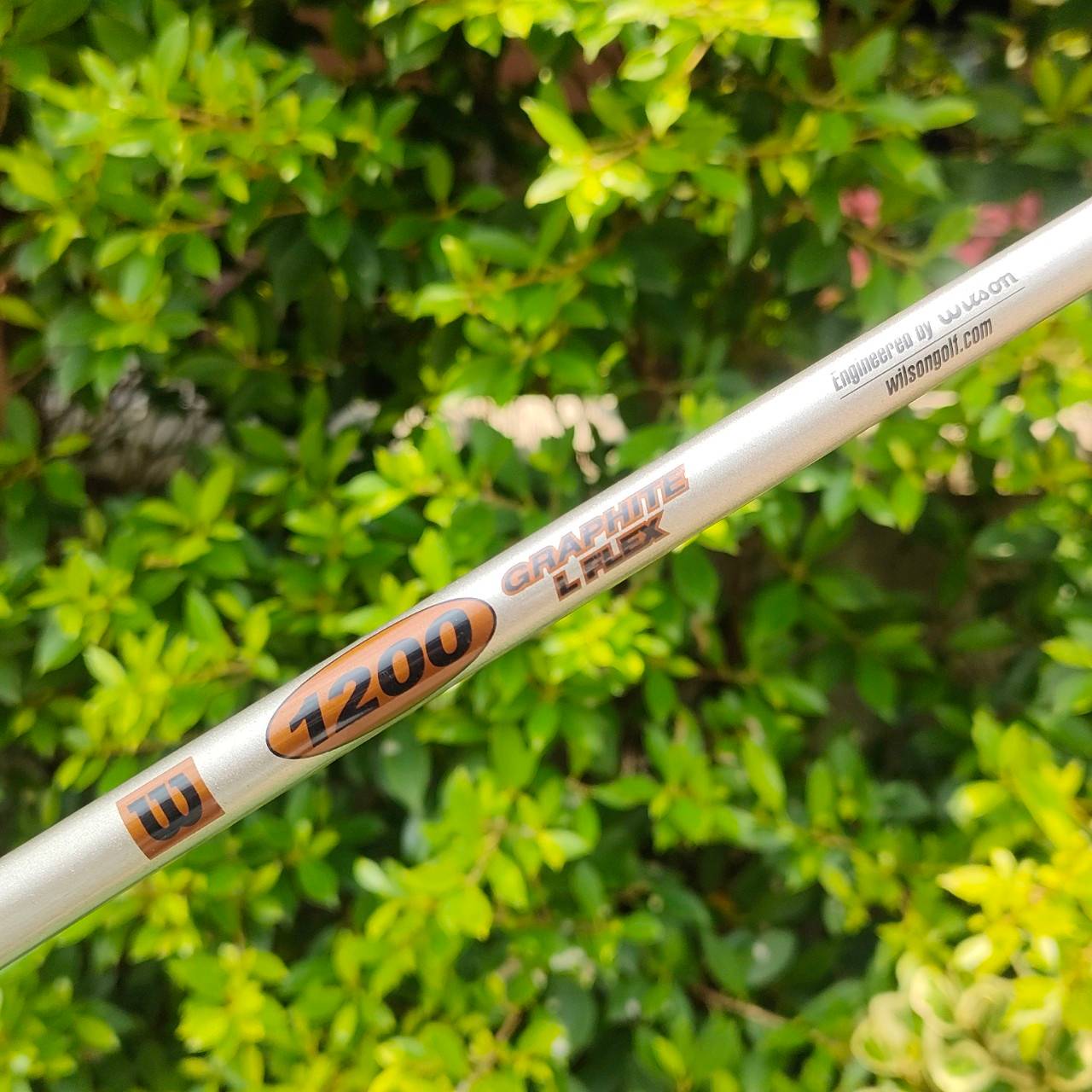 ** ไม้กอล์ฟสำหรับผู้หญิง ** ชุดเหล็ก WILSON 1200 BIMETAL มีเหล็ก 4-9 เเละ PW ก้าน WILSON 1200 FLEX L เหล็กใบใหญ่ตีง่าย มีการถ่วงทังสเตนด้านหลัง ใช้วัสดุแพงมาก ไม้กอล์ฟมือสอง ของแท้ BY NakaraLuxurious