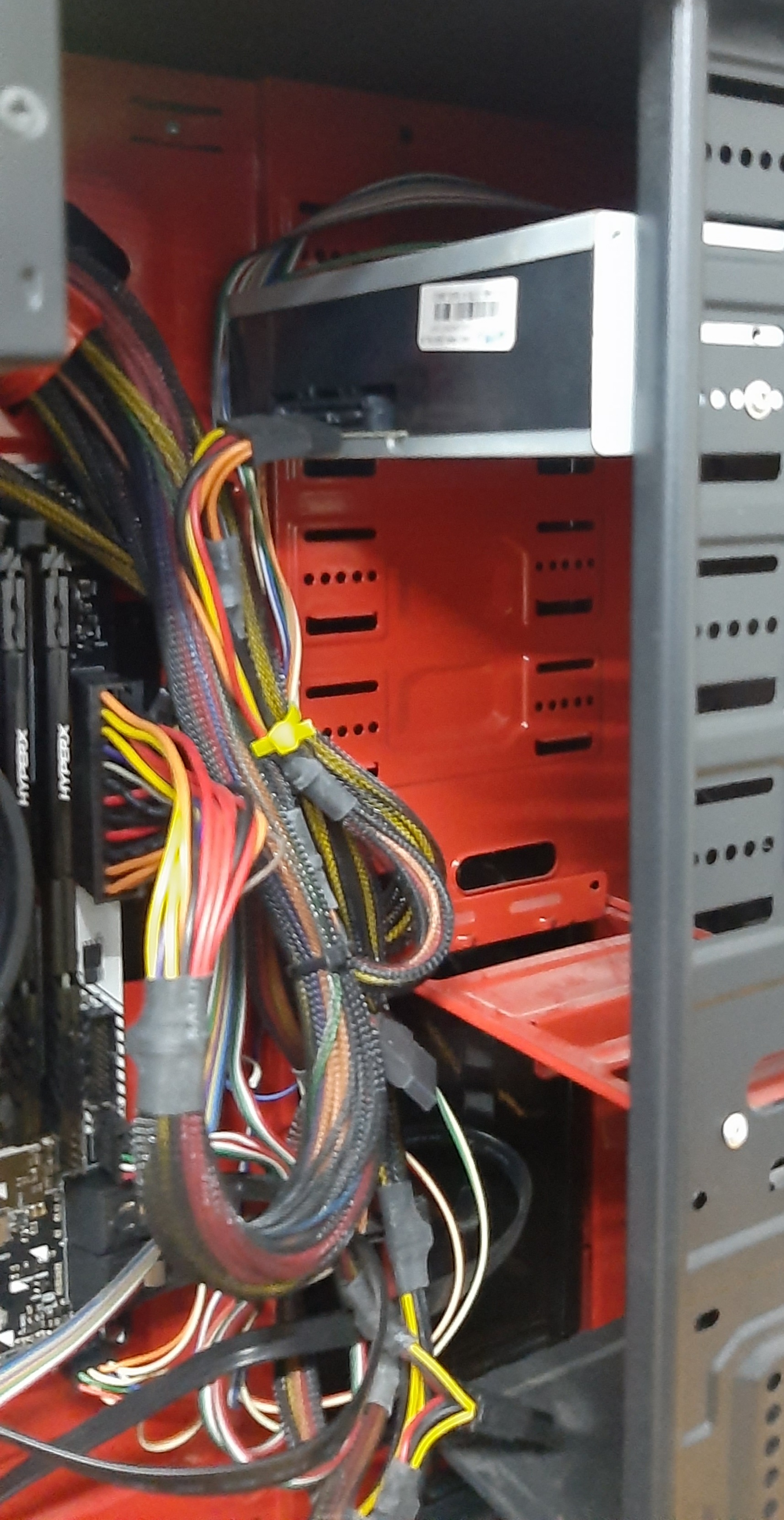 พีซีประกอบมือสอง เคส Finex (CPU Ryzen5 2600 Ram16GB SSD240GB VGA GTX1050Ti 4GB) สภาพดี ประกันร้าน 1 เดือน