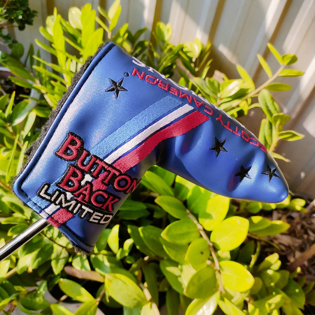 PUTTER TITLEIST LIMITED EDITION SCOTTY CAMERON CHAMPIONS CHOICE NEWPORT 2 BUTTON BACK 35 นิ้ว สภาพสวยจัด มี COVER แท้เดิมด้วย ไม้กอล์ฟมือสอง ของแท้ BY NakaraLuxurious