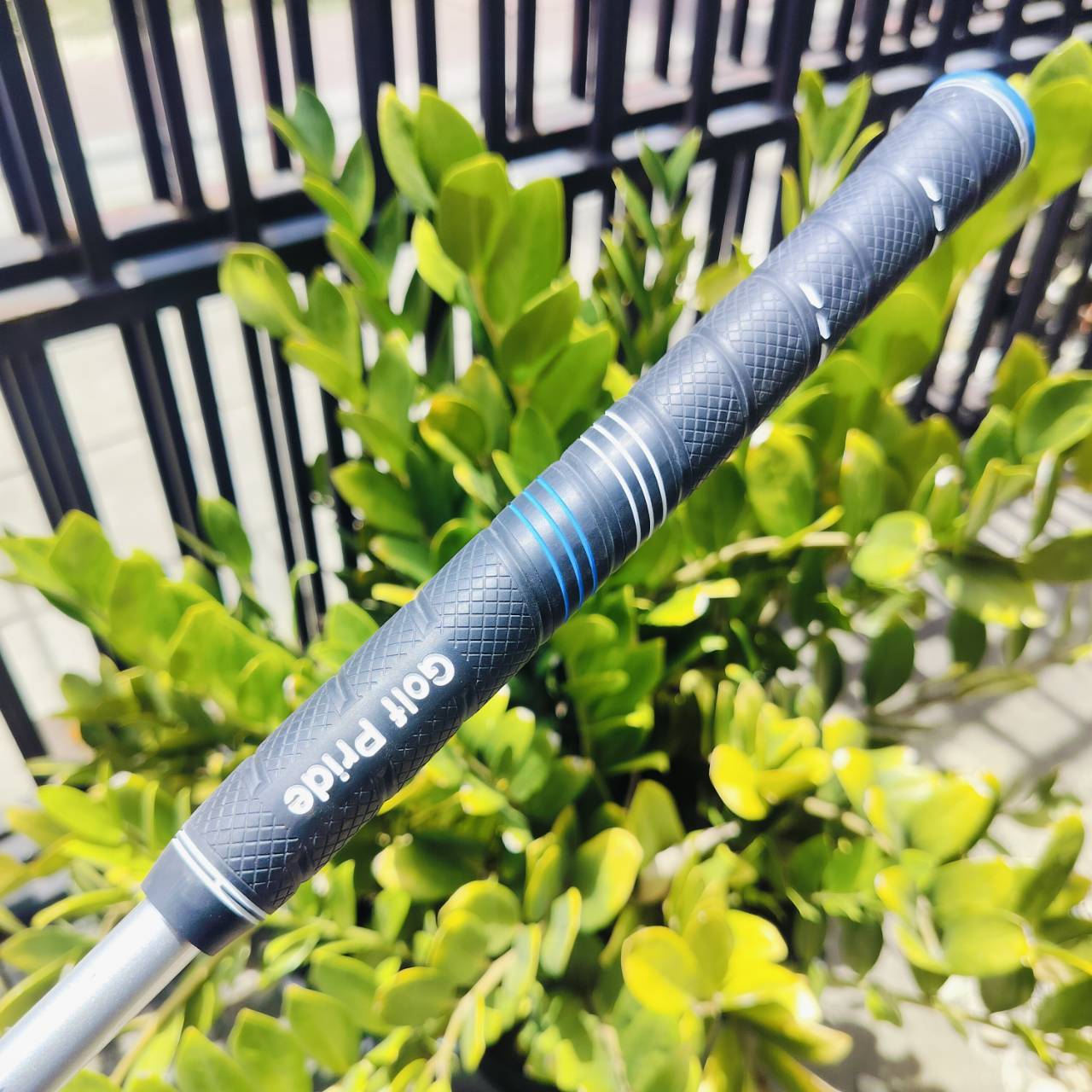 Driver TSURUYA AXEL DUAL IMPACT -HM- องศา 10 ก้าน FUJIKURA ROMBAX FLEX S หัวใหญ่ ออกแบบให้ตีง่าย และตีไกลด้วยเทคโนโลยี สุดล้ำของประเทศญี่ปุ่น ไม้กอล์ฟพรีเมี่ยมญี่ปุ่นมือสอง By NakaraLuxurious