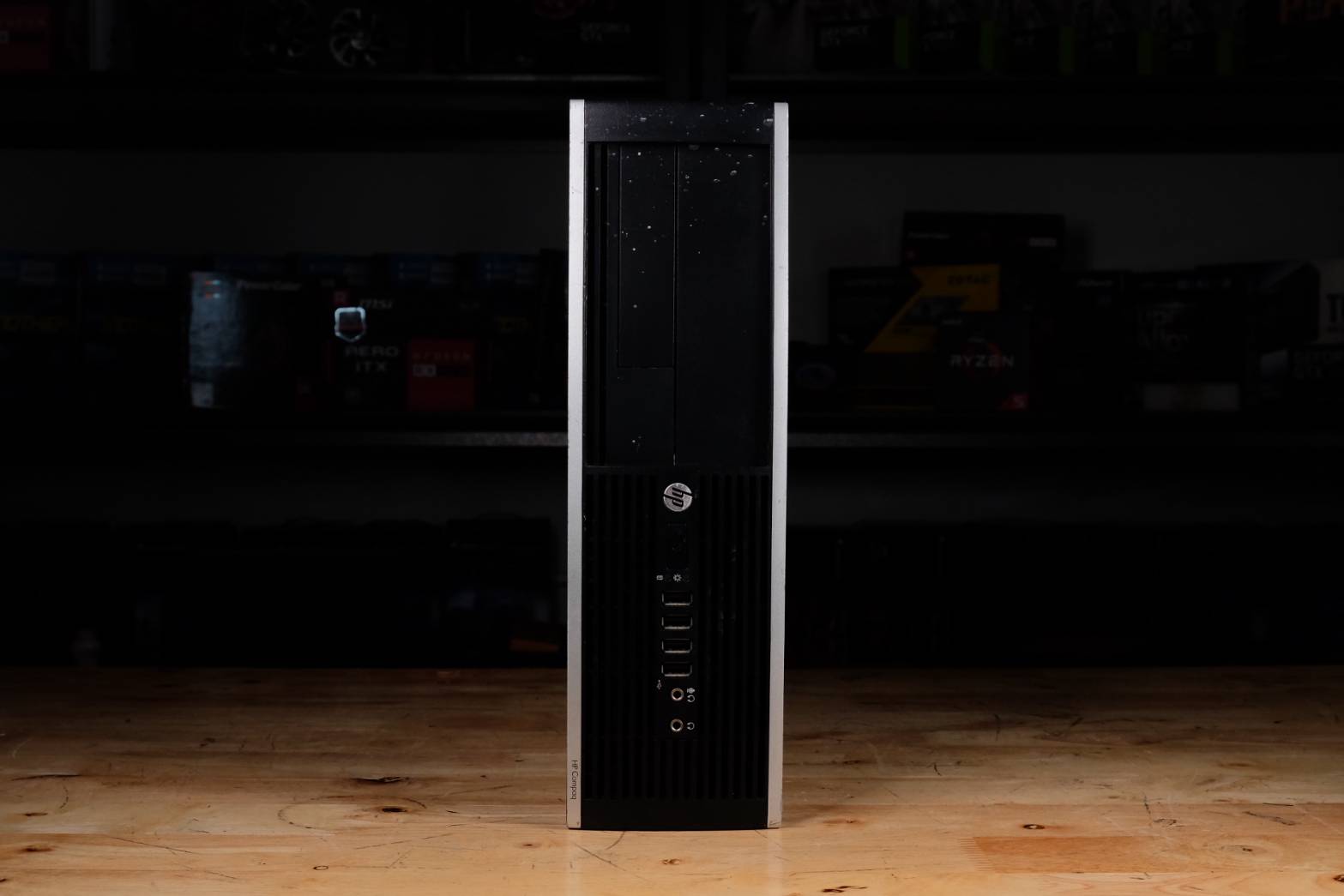 HP Compaq 8200 SFF คอมพิวเตอร์ตั้งโต๊ะ