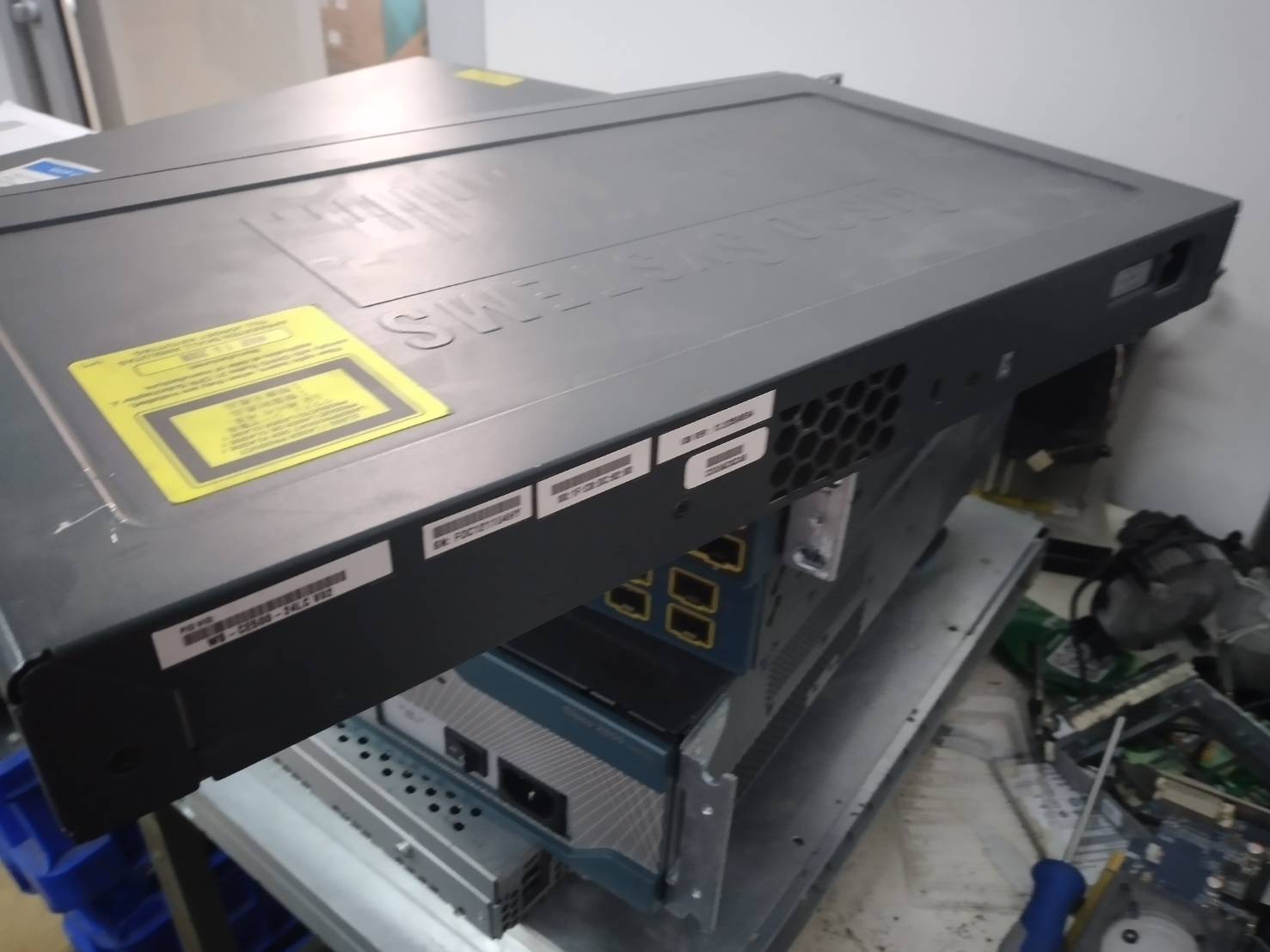 Cisco Catalyst Express WS-CE500-24LC 24 x 10/100 4 x Poe Switch