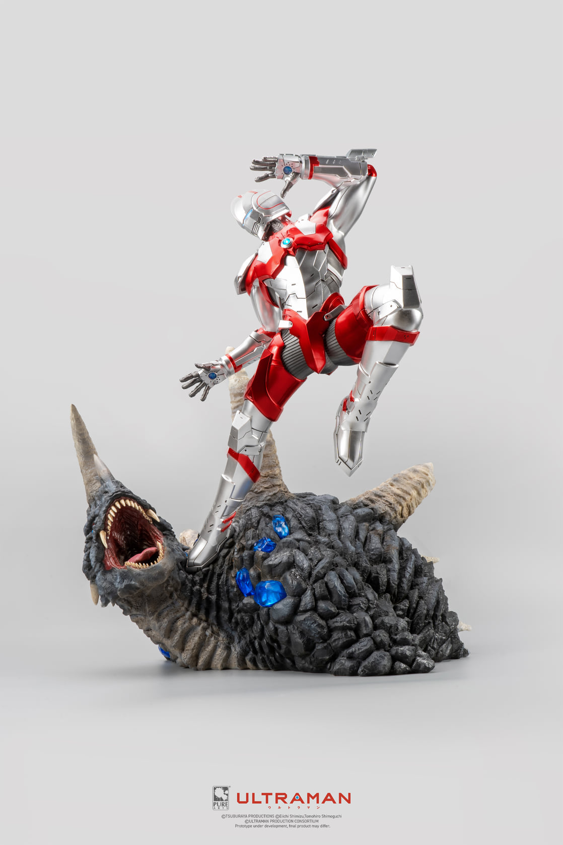 [สั่งจอง]Ultraman VS Black King 1/4 Statue [Standard Edition]