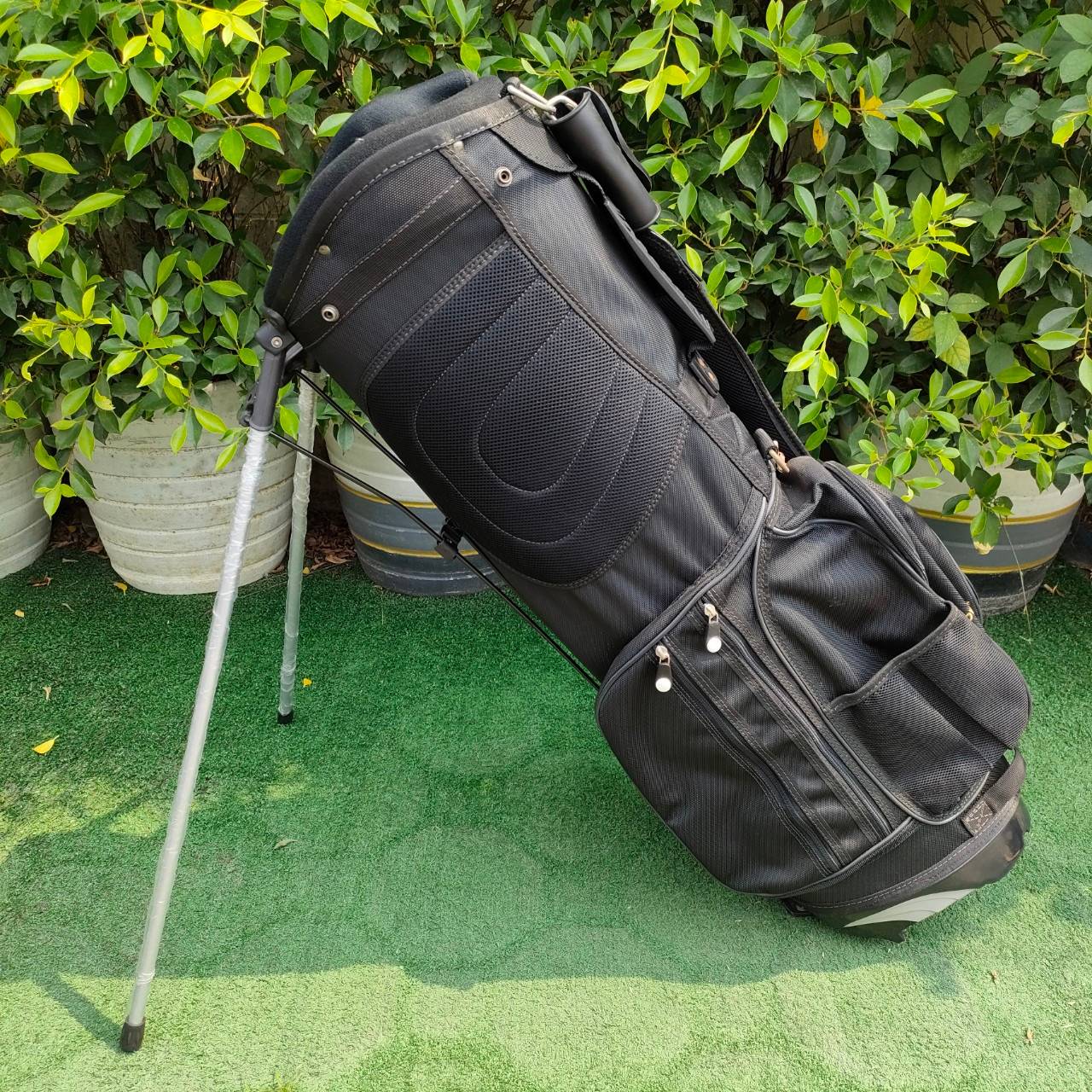 ถุงกอล์ฟขาตั้ง มือสอง ถุงสวยและแข็งแรงมากๆครับ