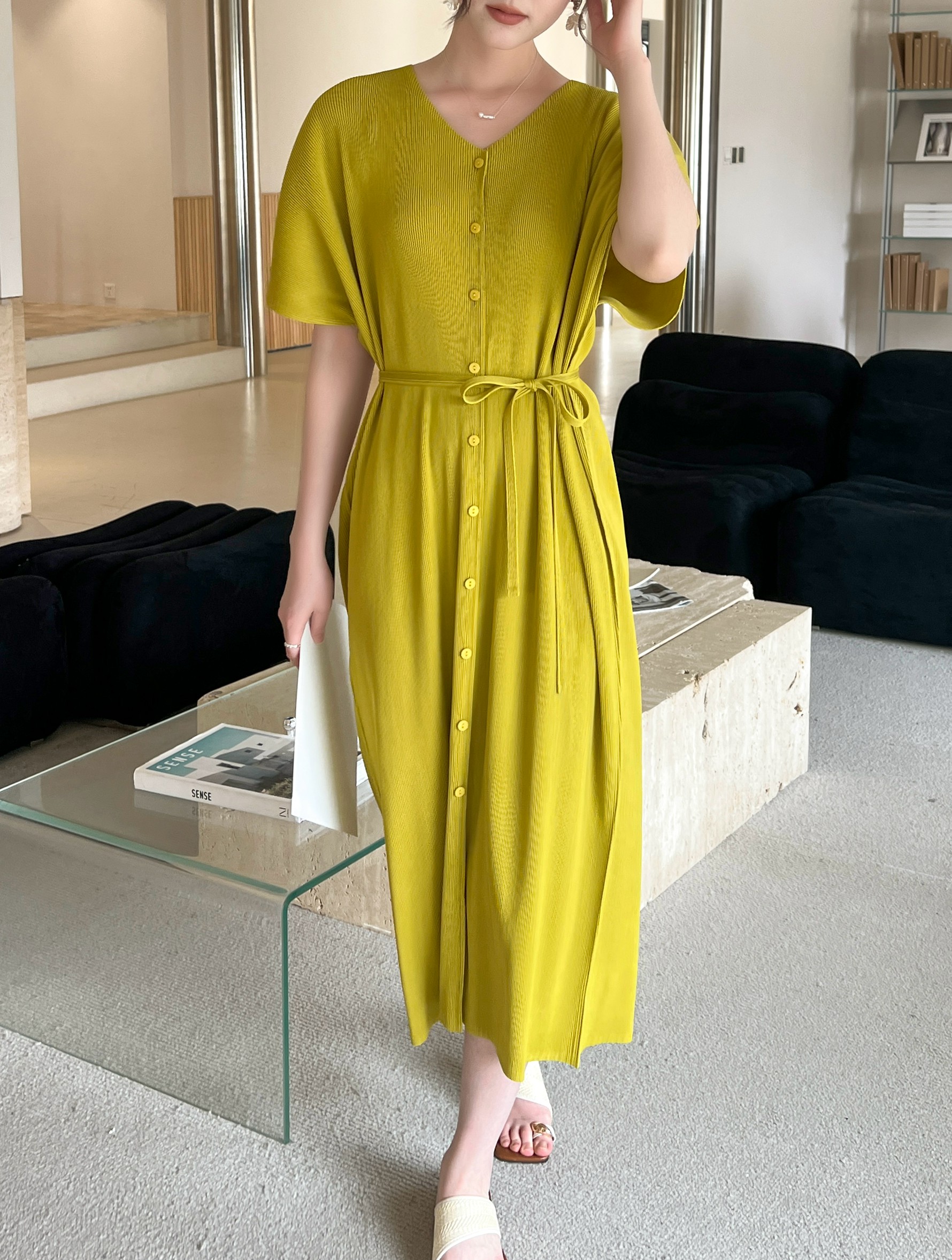 2MUAY รุ่น GJO1804 เดรสอัดพลีทคุณภาพ V NECK DOUBLE LAYER PLEATED DRESS 10 สี FREE SIZE