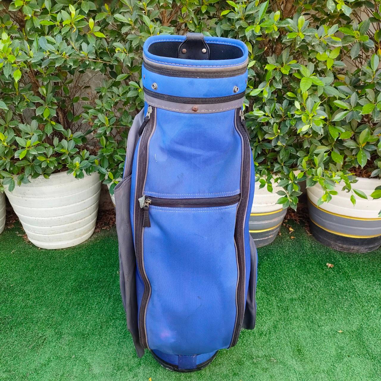 ถุงกอล์ฟ DUNLOP DDH V มือสอง ** ถุงกอล์ฟ มีตำหนิ คอพเวอร์ ขาด มีรูปให้ชมท้ายสุดค่ะ **