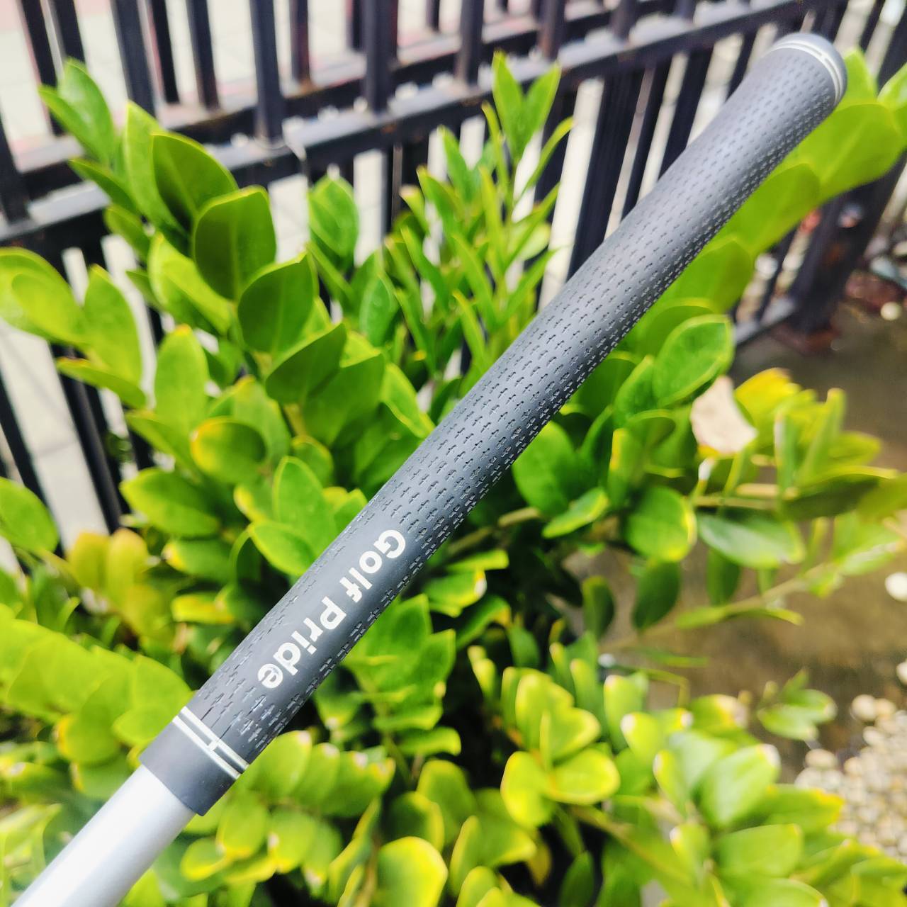ก้าน DRIVER T-ZOOM X5 มือสอง พร้อมกริพ GOLF PRIDE ก้านเบาเพียงแค่ 45 กรัม เร่งสปีดได้ดีมากๆ FLEX F คือ FIRM เท่ากับ FLEX SR ความยาวก้าน 45 นิ้ว ไม้กอล์ฟพรีเมี่ยมญี่ปุ่นมือสอง ของแท้ By NakaraLuxurious