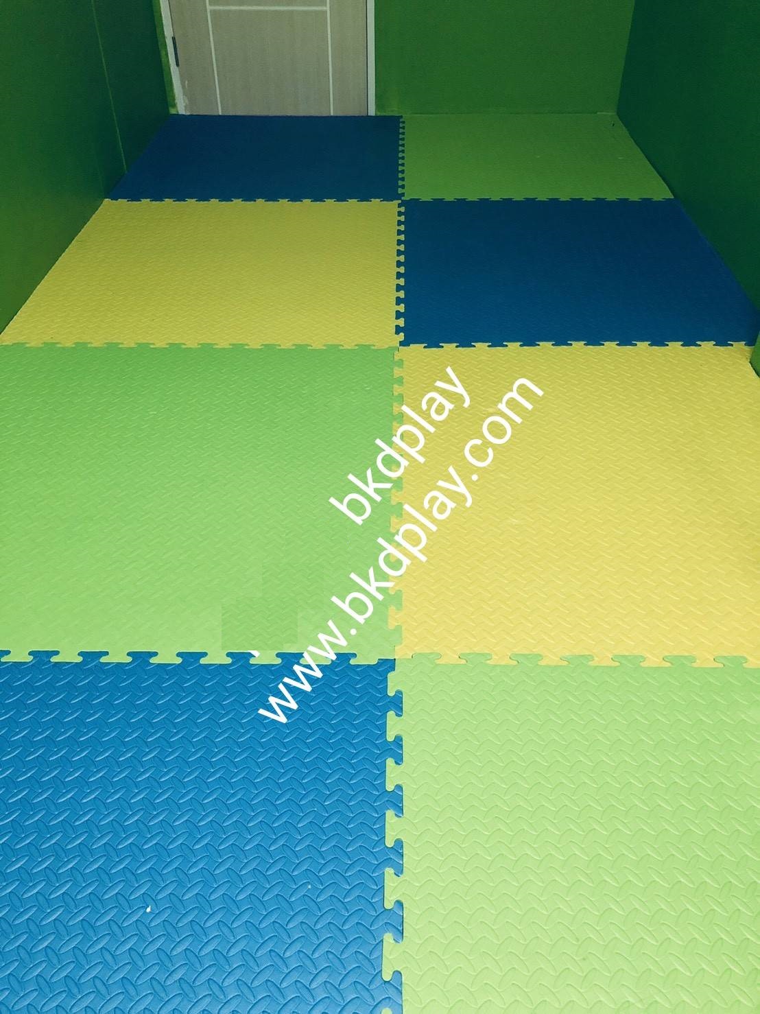 แผ่นโฟมปูพื้นกันกระแทก จิ๊กซอ EVA (งานนำเข้า) 20 มล 100x100 หนา2 ซม. ,แผ่นกันกระแทก,แผ่นโฟมปูพื้น, โฟมปูพื้น,จิ๊กซอว์ปูพื้น, แผ่นรองคลาน สำหรับเครื่องเล่นสนามในร่ม ห้องเด็กเล่น พร้อมส่ง ราคาโรงงาน