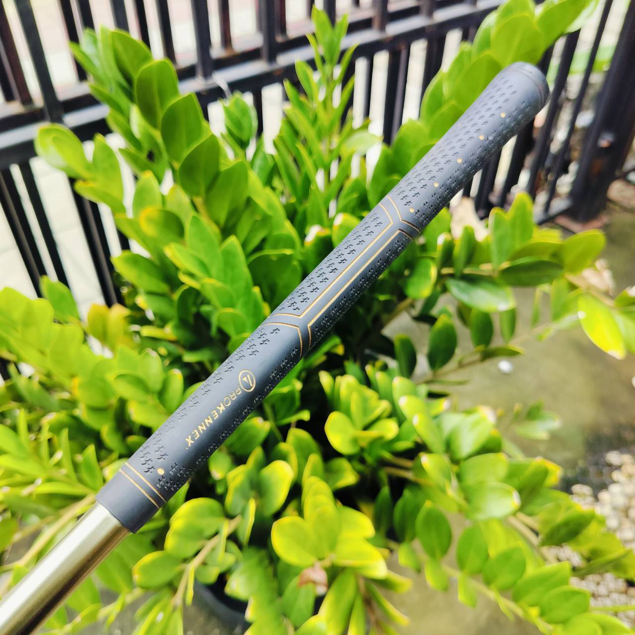 ชุดเหล็ก PROKENNEX CORE1 SYSTEM ก้าน HIGH MODULUS GRAPHITE FLEX R เป็นชุดเหล็กก้านกราไฟต์ ที่ตีง่ายๆแบบสบายๆ ไม้กอล์ฟพรีเมี่ยมมือสอง ของแท้ By NakaraLuxurious