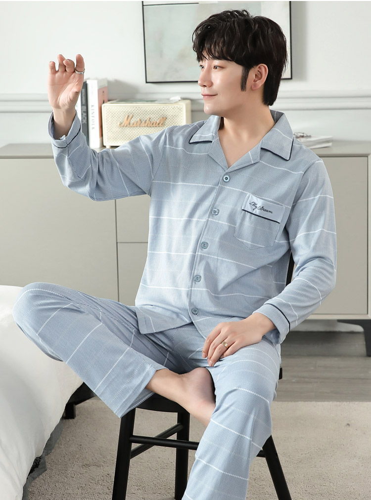 ชุดนอนผู้ชายไซส์ใหญ่ แขน-ขายาว สีฟ้า ลายขาว