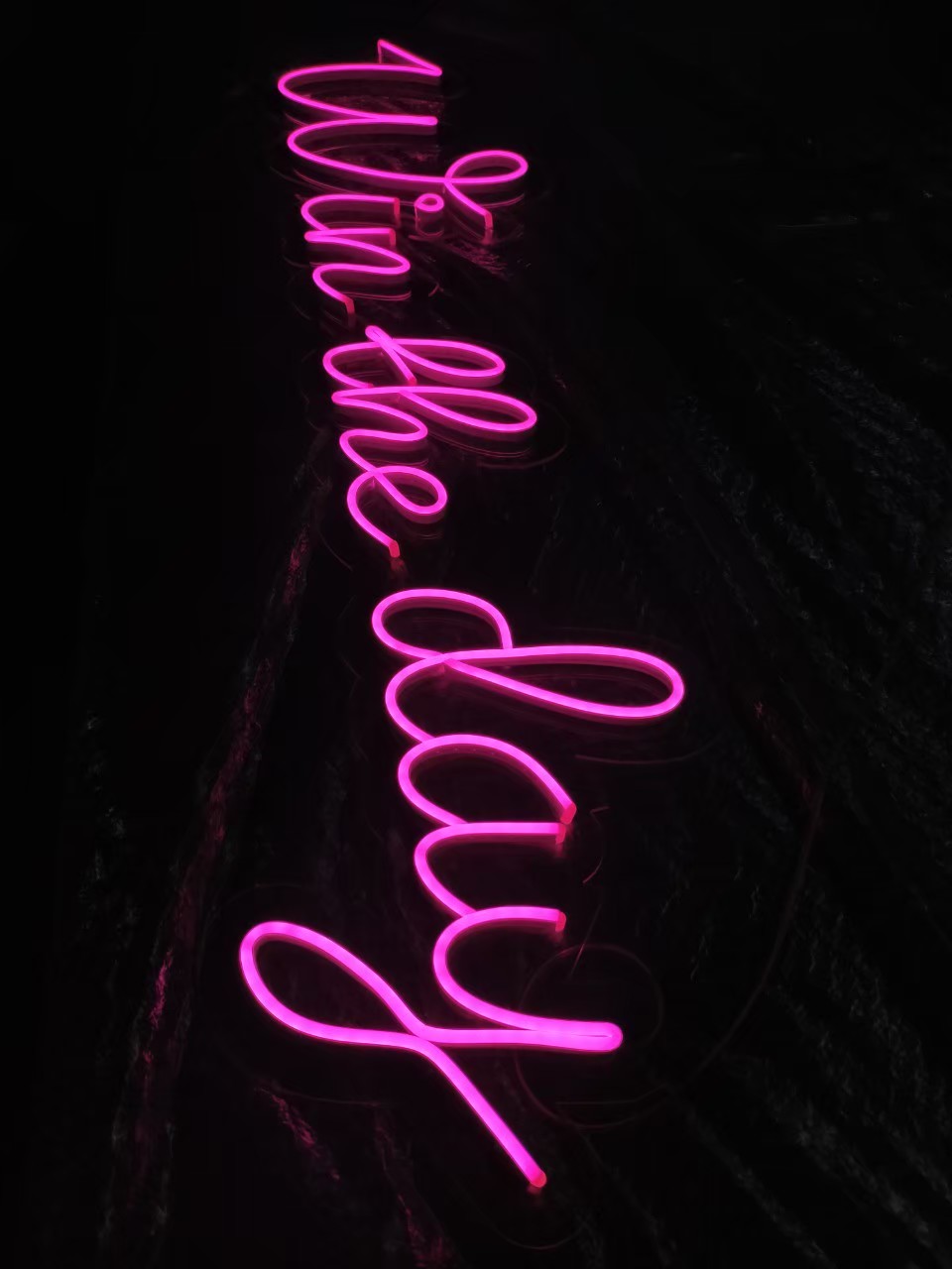 ไฟนีออน เฟค