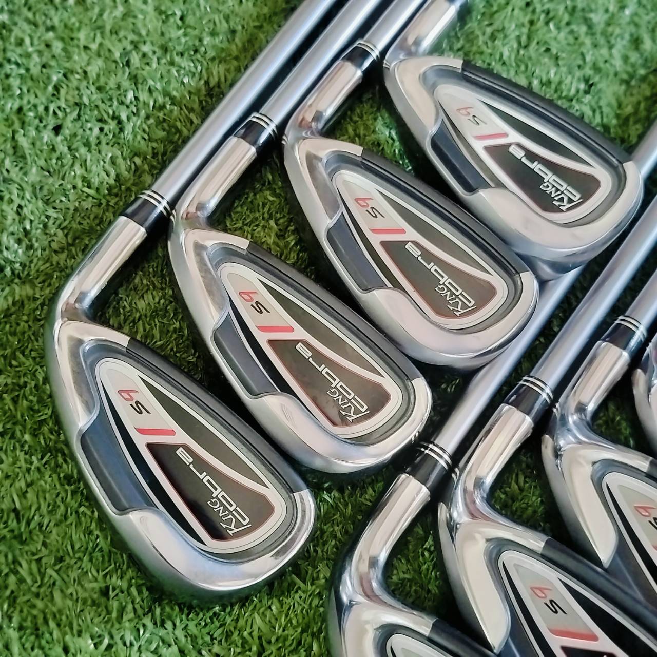 ชุดเหล็ก KING COBRA S9 สภาพสวยนางฟ้า ไม่มีลอยตีเลย ก้าน TOURAD YS 5.1 FLEX R ก้านตัวเด็ดทั้งชุด สวยมากๆๆ ไม้กอล์ฟพรีเมี่ยมมือสอง ของแท้ By NakaraLuxurious