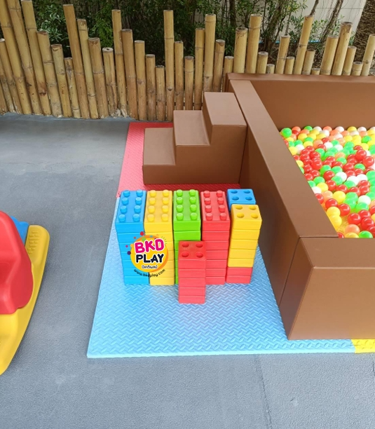 ตัวต่อเลโก้ยักษ์ 1ชุด 45 ชิ้น , บล็อคยักษ์ พลาสติกหนาพิเศษ บล็อกพลาสติก legoยักษ์ ตัวต่อจัมโบ้ ของเล่นเด็ก ของเล่นเสริมพัฒนาการ พร้อมส่ง ชิ้นยาว 11 x 22 x 6.5 cm. จำนวน 30 ชิ้น ชิ้นสั้น 11 x 11 x 6.5 cm. จำนวน 15ชิ้น