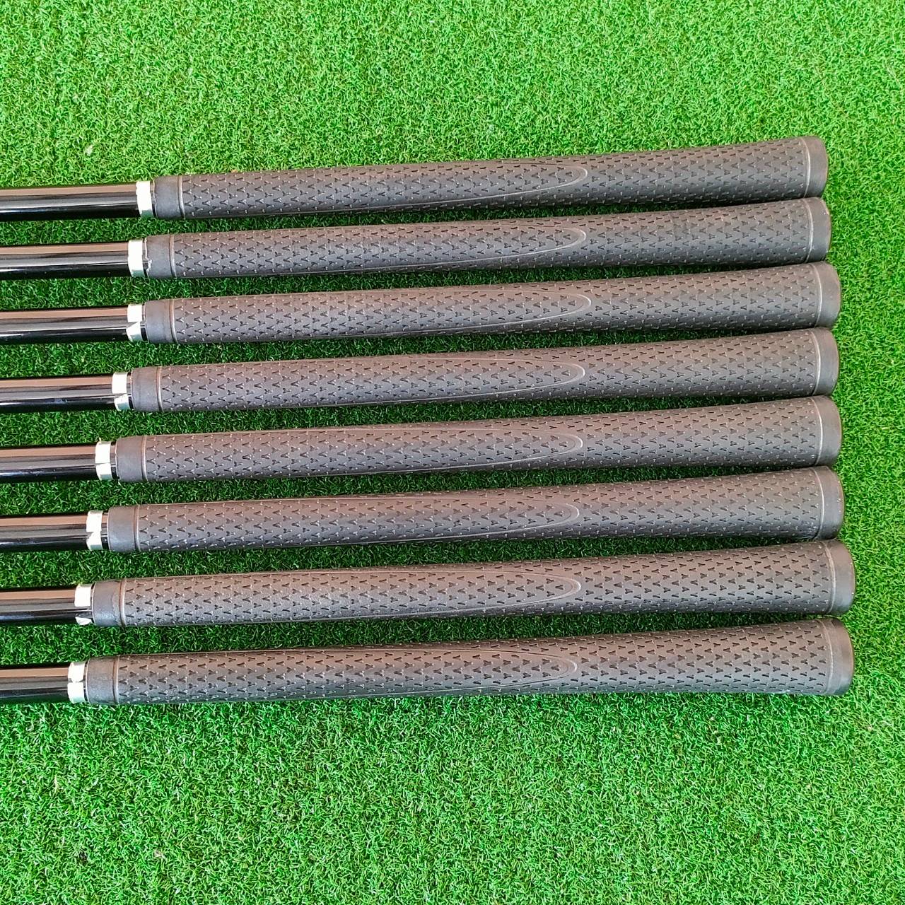 ชุดเหล็ก YAMAHA INPRES D มีเหล็ก 5-9 เเละ PW AW SW ก้าน YAMAHA INPRES D FLEX R สวยเรียบร้อย เดิมๆ ก้านเดิมๆ เหล็กสุดยอดคุณภาพจากญี่ปุ่น ที่ค้มราคามากๆ ของดีครับ