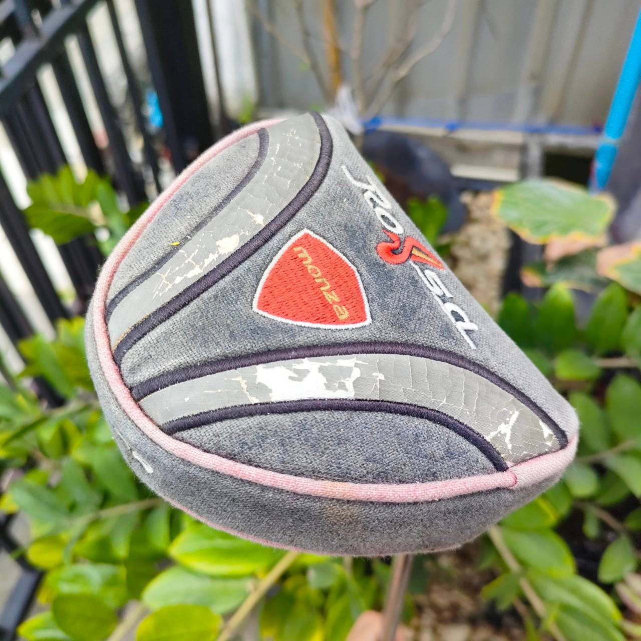 PUTTER TAYLORMADE ROSSA MONZA CORZA ความยาว 34 นิ้ว ** กริฟเสื่อม ** หน้า AGSI เกาะไลน์มากๆ ชดเชยความผิดพลาดได้สูงสุด พัตต์นุ่มและนิ่งมาก เล็งง่ายมาก แม่นไลน์มากๆ ไม้กอล์ฟพรีเมี่ยมมือสอง By NakaraLuxurious