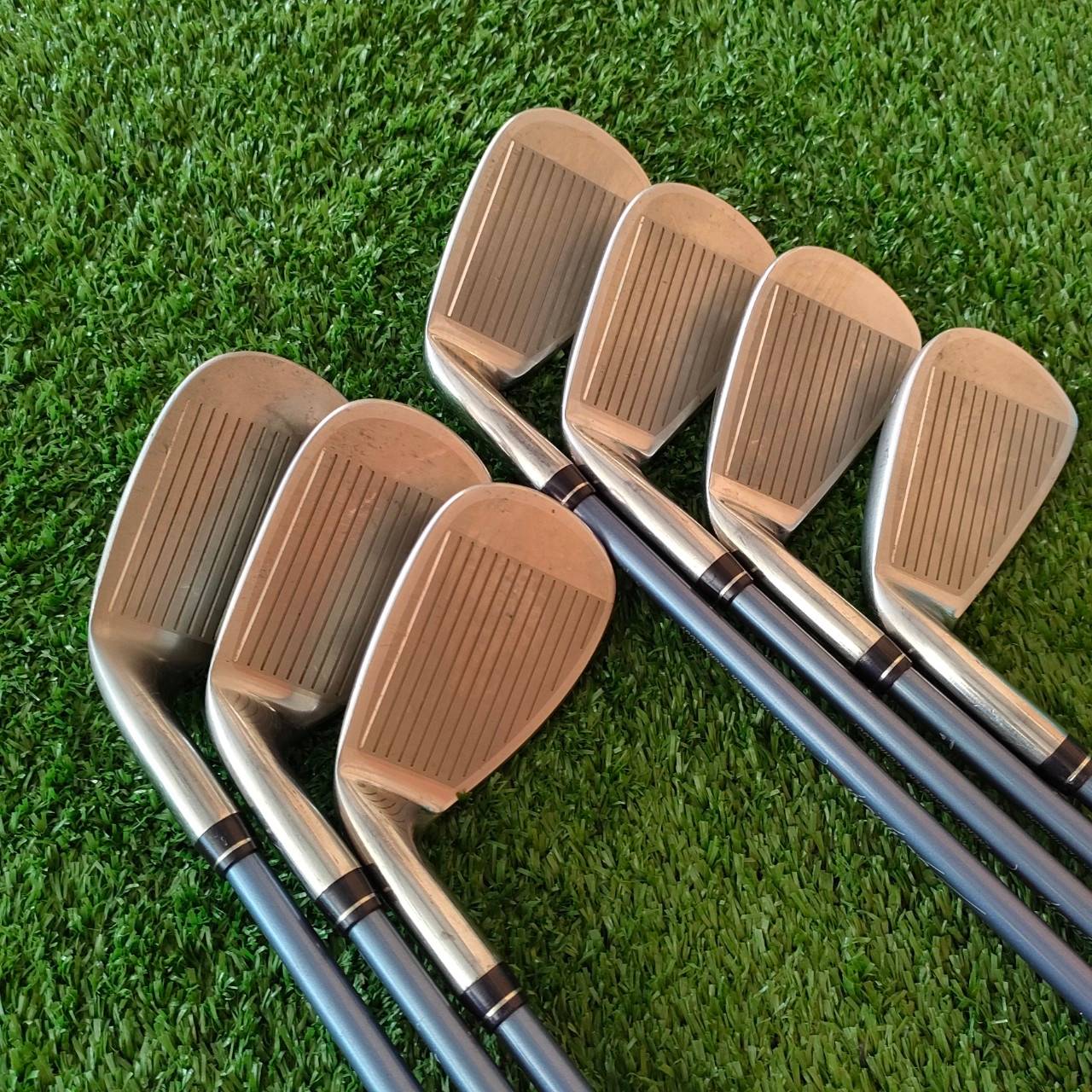 ** ไม้กอล์ฟสำหรับผู้หญิง ** ชุดเหล็ก YONEX CYBER STAR 5000FL มีเหล็ก 5-9 เเละ PW SW