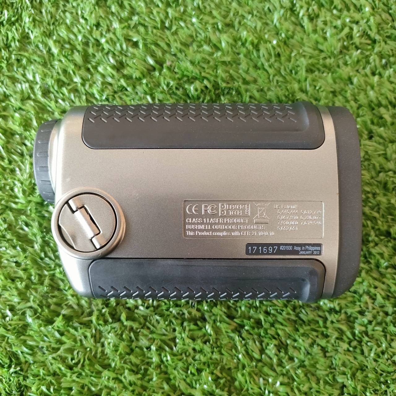กล้องวัดระยะ BUSHNELL TOUR V2 มือสอง สภาพสวยนางฟ้าเหมือนซื้อใหม่ คุ้มมาก มีเคสกันเเทก เเละ กระเป๋าแถมมาด้วย มือสอง ของแท้ BY NakaraLuxurious