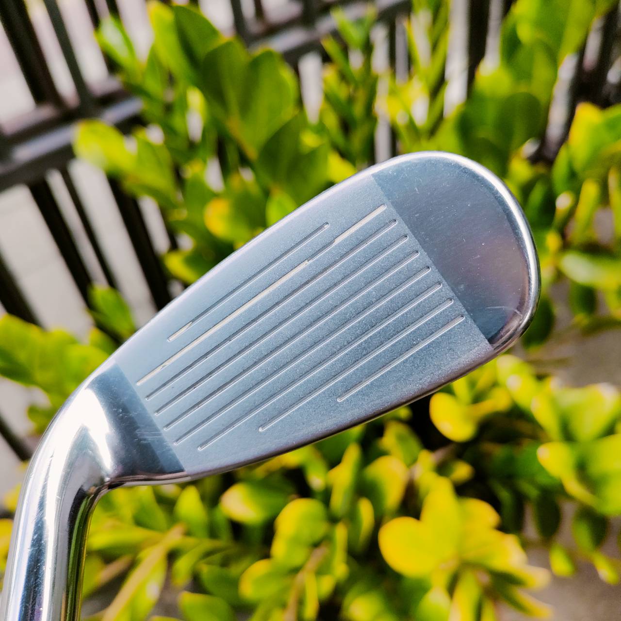 UT3 Taylormade RAC ก้าน NSPRO 950 FLEX R เป็นเหล็กยาวแบบไฮบริด ตีดีมากกกก ตีทั้งง่ายมากและไกล ยังคงฟีลลิ่งเหล็กที่ตีวางกรีนแม่นยำ และให้สปินอย่างเหล็ก ตกหยุดมากๆ ไม้กอล์ฟพรีเมี่ยมมือสอง ของแท้ By NakaraLuxurious