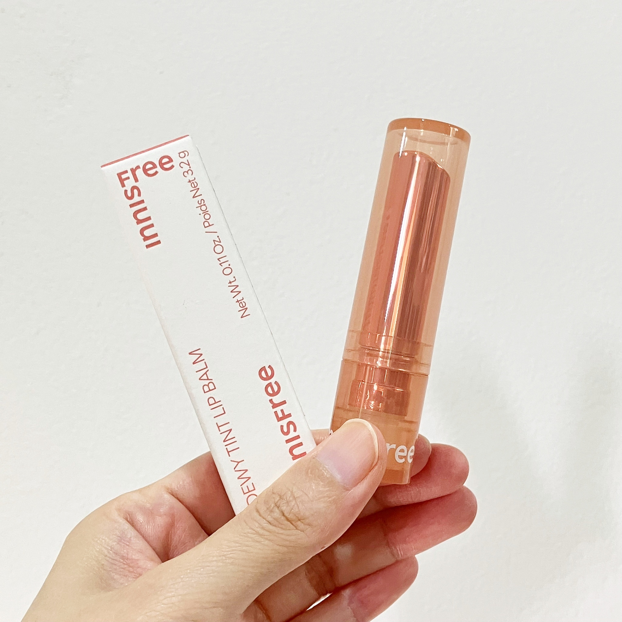 Innisfree Dewy Tint Lip Balm 3.2g ลิปบาล์มบำรุงริมฝีปากชุ่มชื้น พร้อมสีสันแบบธรรมชาติ