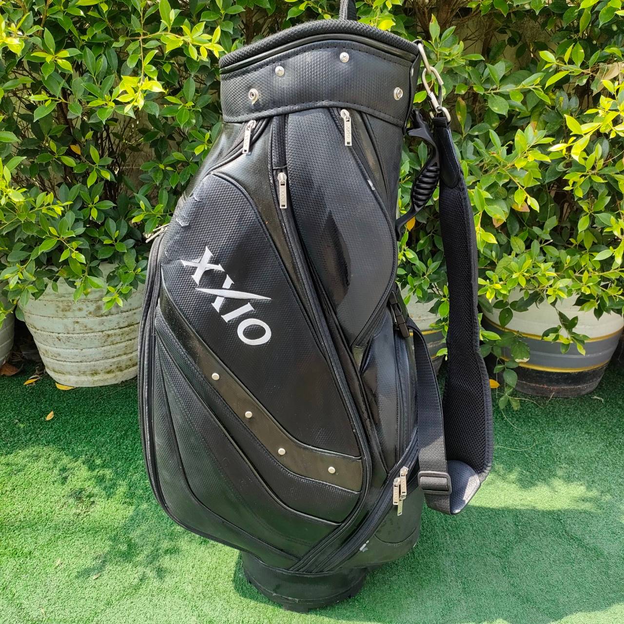 ถุงกอล์ฟ XXIO มือสอง ** ถุงกอล์ฟมีตำหนิ ลอก มีรูปให้ชมท้ายสุดค่ะ **