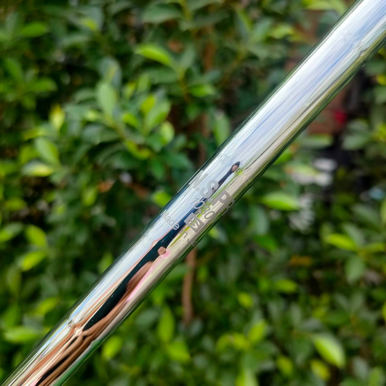 ชุดเหล็ก KING COBRA 3100 I/H มีเหล็ก 4 - 9 เเละ PW ก้าน N.S.PRO 1030H FLEX S เป็นเหล็ก UNDER CUT เน้นๆ ตีง่ายมาก และตีใส่ได้เต็ม ก้าน เต็มคาราเบล มากครับ