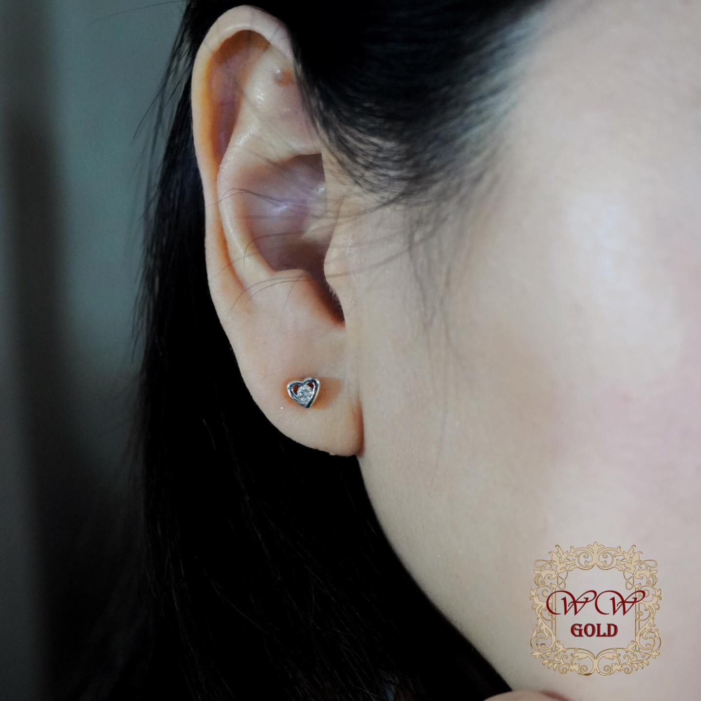 ต่างหูหัวใจ ราคา 9,xxx.-