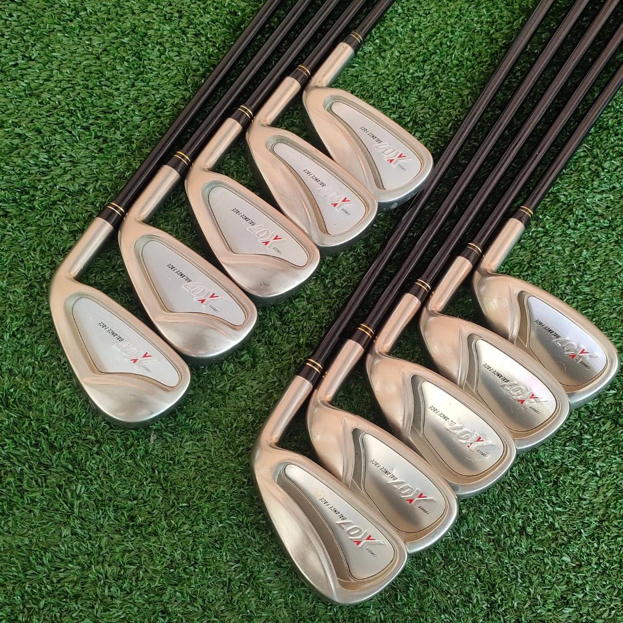 ** ไม้กอล์ฟสำหรับผู้หญิง ** ชุดเหล็ก T-ZOOM X07 BALANCE FACE FORGED มีเหล็ก 3-9 เเละ PW AW SW ก้าน MEMORY ACTION FLEX L ไม้กอล์ฟมือสอง ของแท้ BY NakaraLuxurious