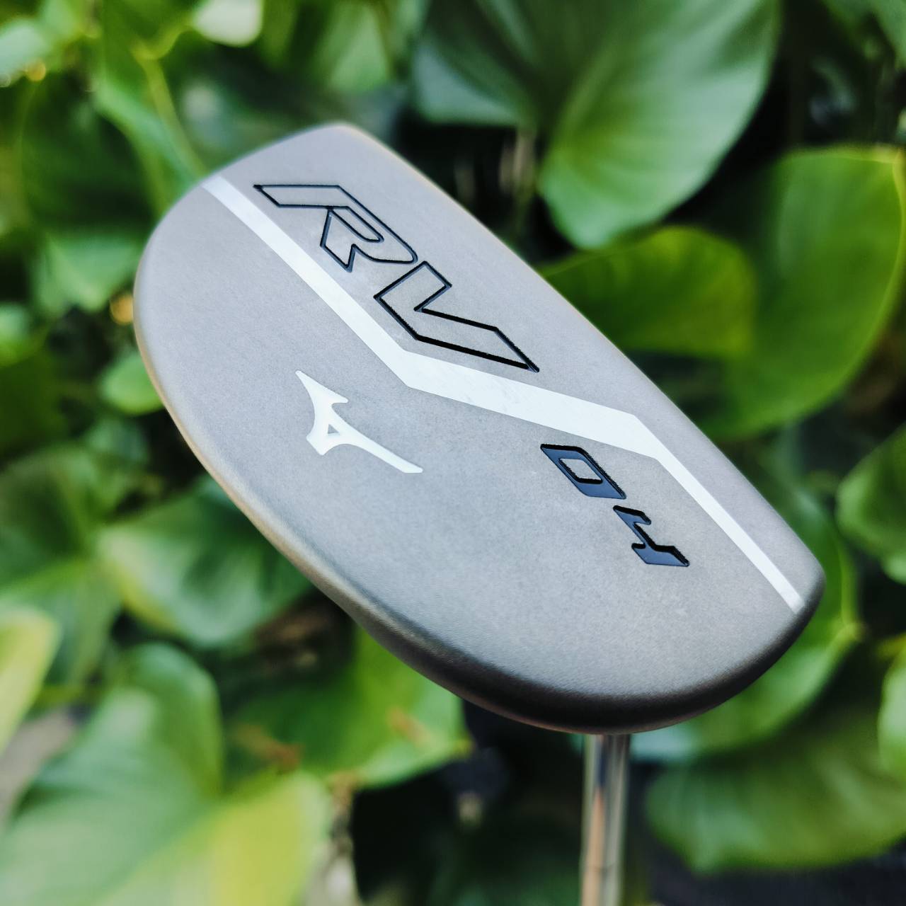 PUTTER MIZUNO RV 04 ยาว 33 นิ้ว สภาพสวยนางฟ้า มี COVER เดิมแท้ พัตเตอร์ทรงมอลเล็ตที่พัตต์ได้ง่าย ไม้กอล์ฟพรีเมี่ยมมือสอง ของแท้ By NakaraLuxurious