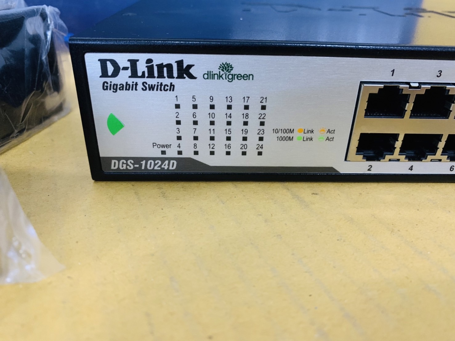 สวิต ฮับ Gigabit Switching Hub D-LINK (DGS-1024D) 24 Port