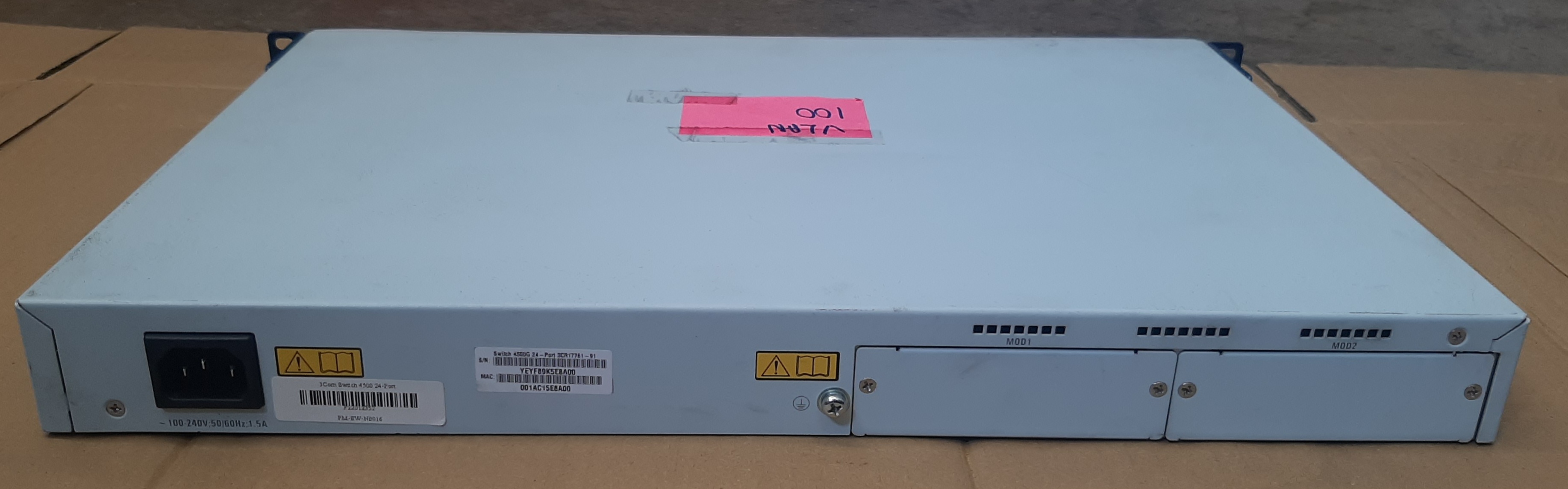 สวิตช์มือสอง สภาพดี ประกันร้าน 1 เดือน มีตำหนิ พัดลมดัง นอกนั้นใช้งานได้ปกติ 3Com Switch 4500 24-Port