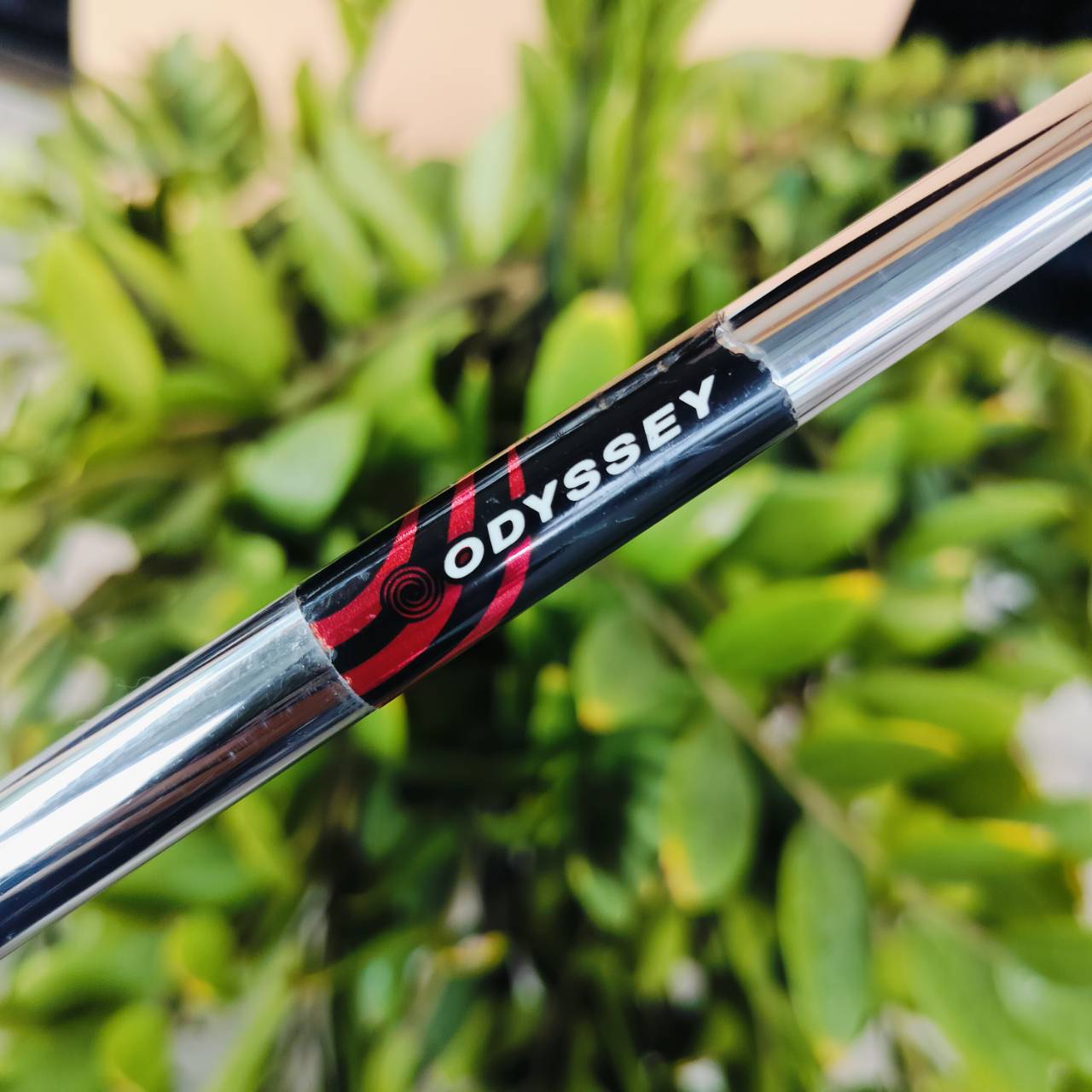 PUTTER ODYSSEY 2-BALL WHITE HOT XG ยาว 33 นิ้ว รุ่น XG เป็นหน้านุ่ม แต่มีลวดลาย เกาะไลน์ยิ่งขึ้น เล็งง่าย ชดเชยความผิดพลาดสูง ไม้กอล์ฟพรีเมี่ยมมือสอง ของแท้ By NakaraLuxurious