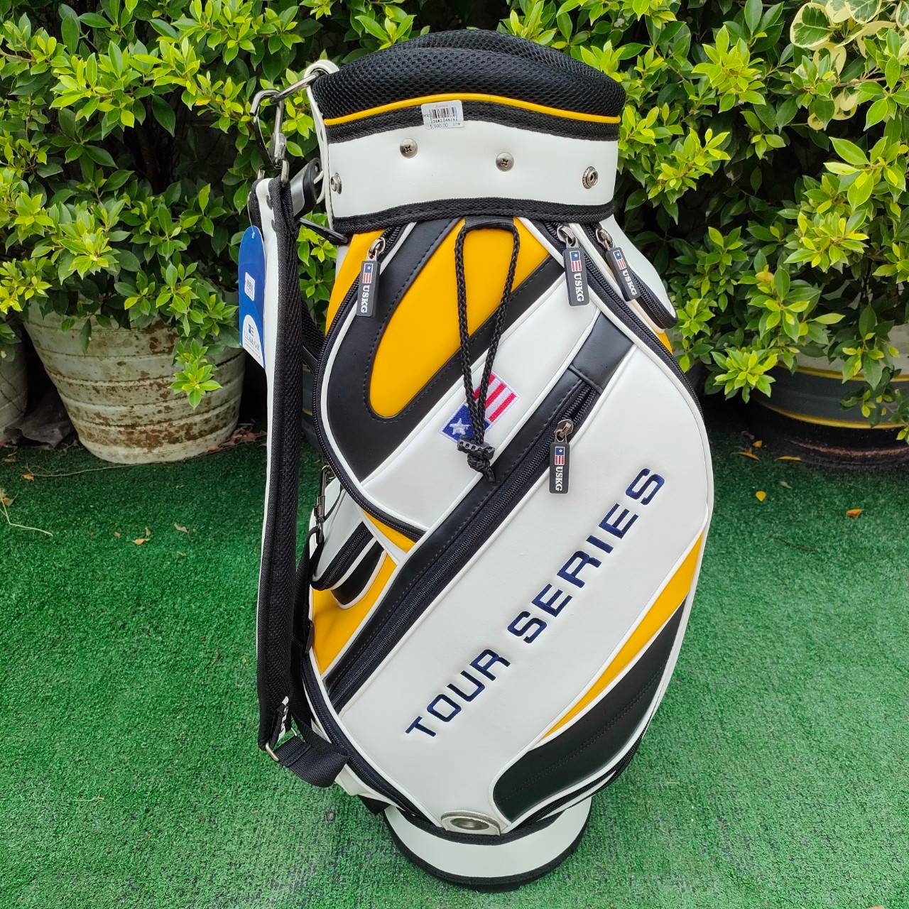 ถุงกอล์ฟเด็ก U.S.KIDS GOLF TOUR SERIES - สีเหลือง01 ขนาดไชส์ของถุง ปากถุง 7.5 นิ้ว ความสูงของถุงกอล์ฟ 28 นิ้ว มือหนึ่ง ของแท้ BY NakaraLuxurious