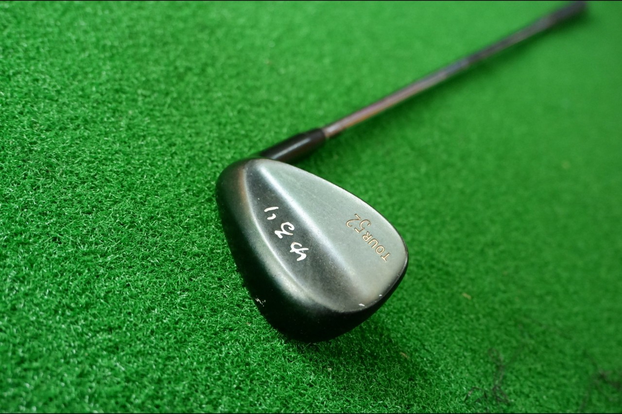WEDGE TOUR52