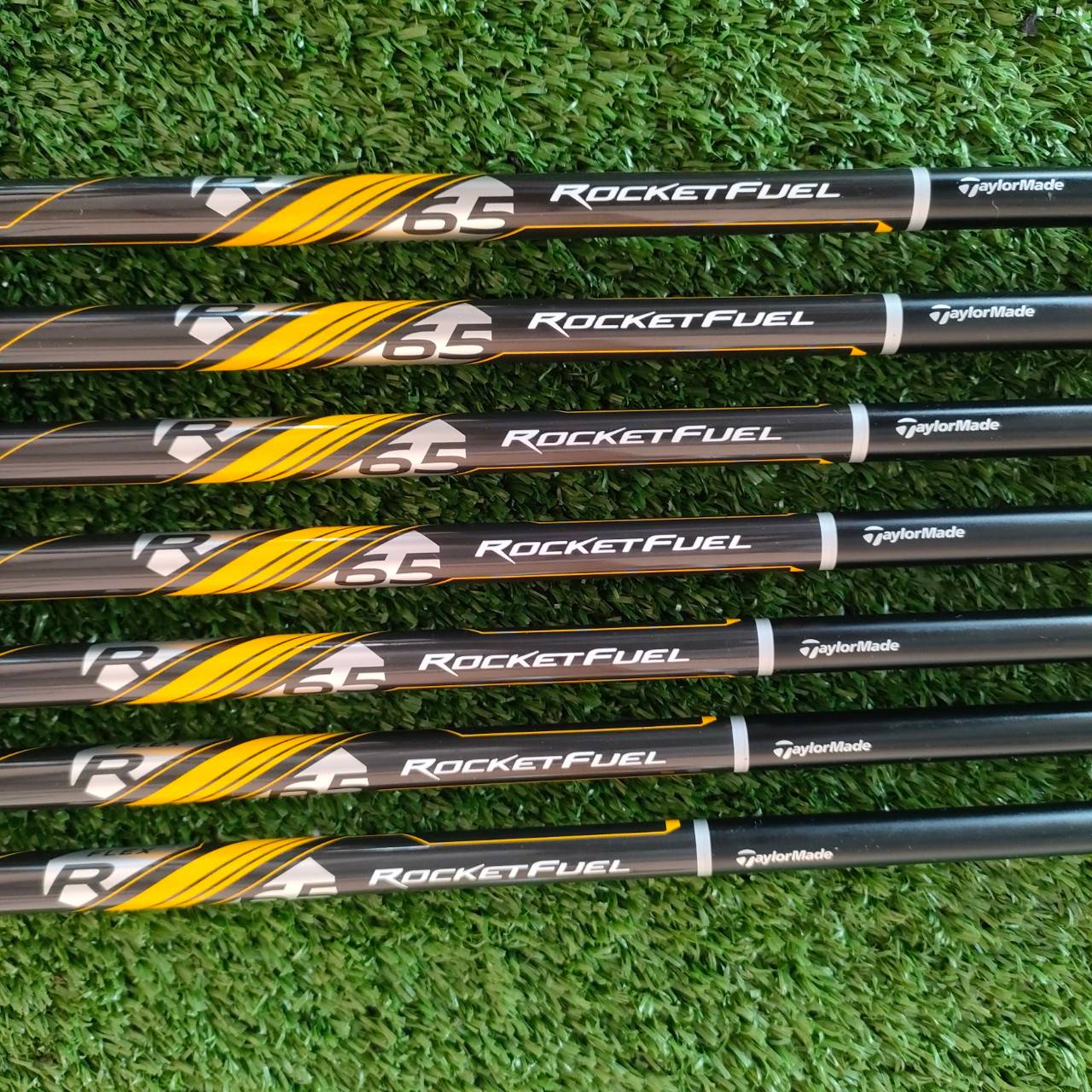ชุดเหล็ก TAYLORMADE ROCKETBLADEZ มีเหล็ก 4-9 เเละ PW ก้าน ROCKETFUEL FLEX R ด้วย Speed Pocket ใหม่ ที่เพิ่มความเร็วและระยะ ของลูกกอล์ฟ!!! ไม้กอล์ฟมือสอง ของแท้ BY NakaraLuxurious