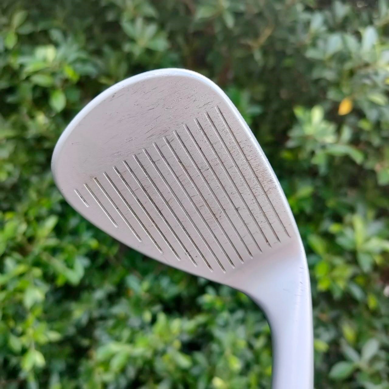 ** ไม้กอล์ฟสำหรับท่านที่ถนัดซ้าย ** WEDGE TITLELIST BV VOKEY DESIGN องศา 56 เบาท์ 11 🔥 จักรแดง 🔥 ก้าน DYNAMIC GOLD S200 ตัวโหดสุด มือซ้ายหายากมาก ไม้กอล์ฟมือสอง ของแท้ BY NakaraLuxurious